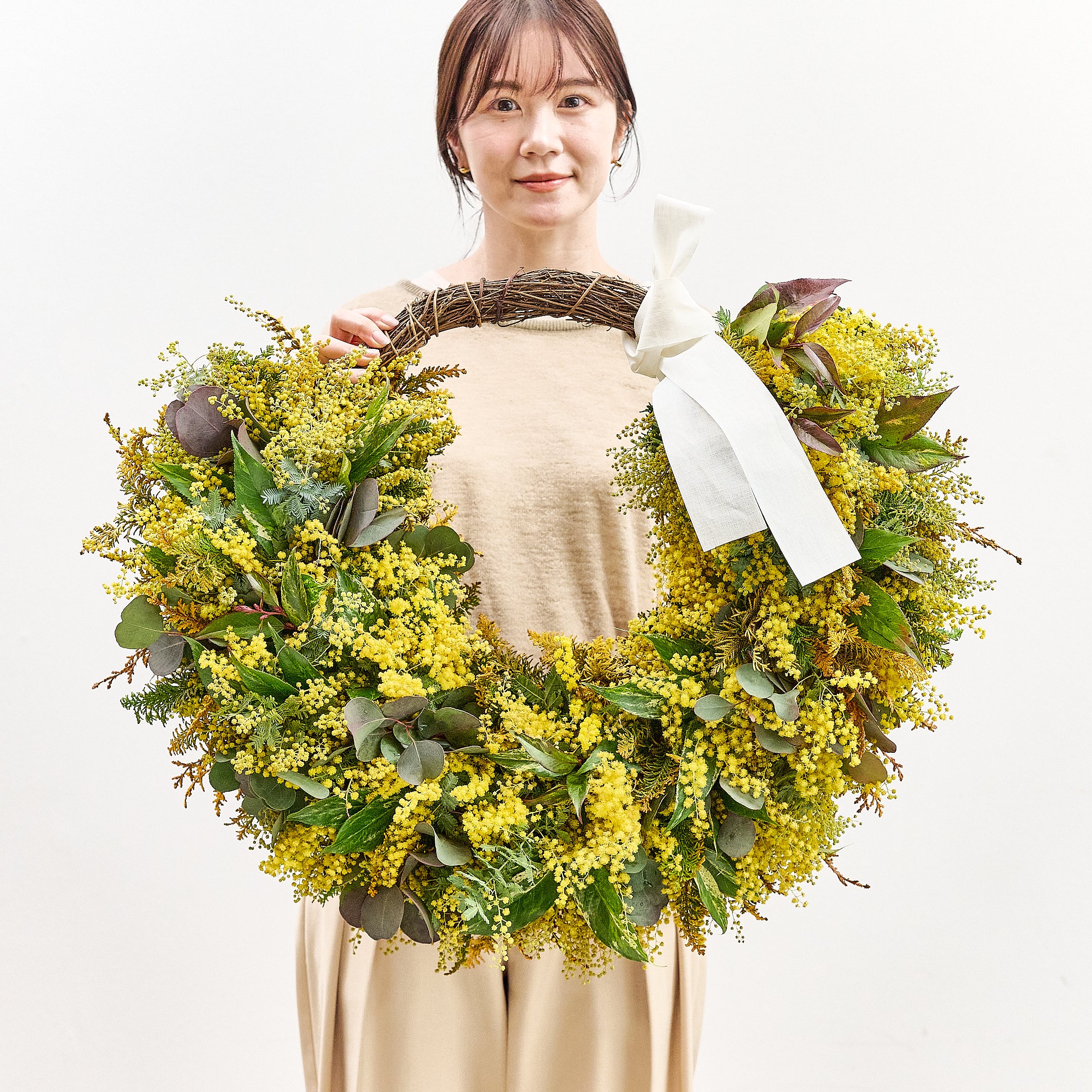 【受注販売】早春の枝ものでつくったミモザリース(生花)