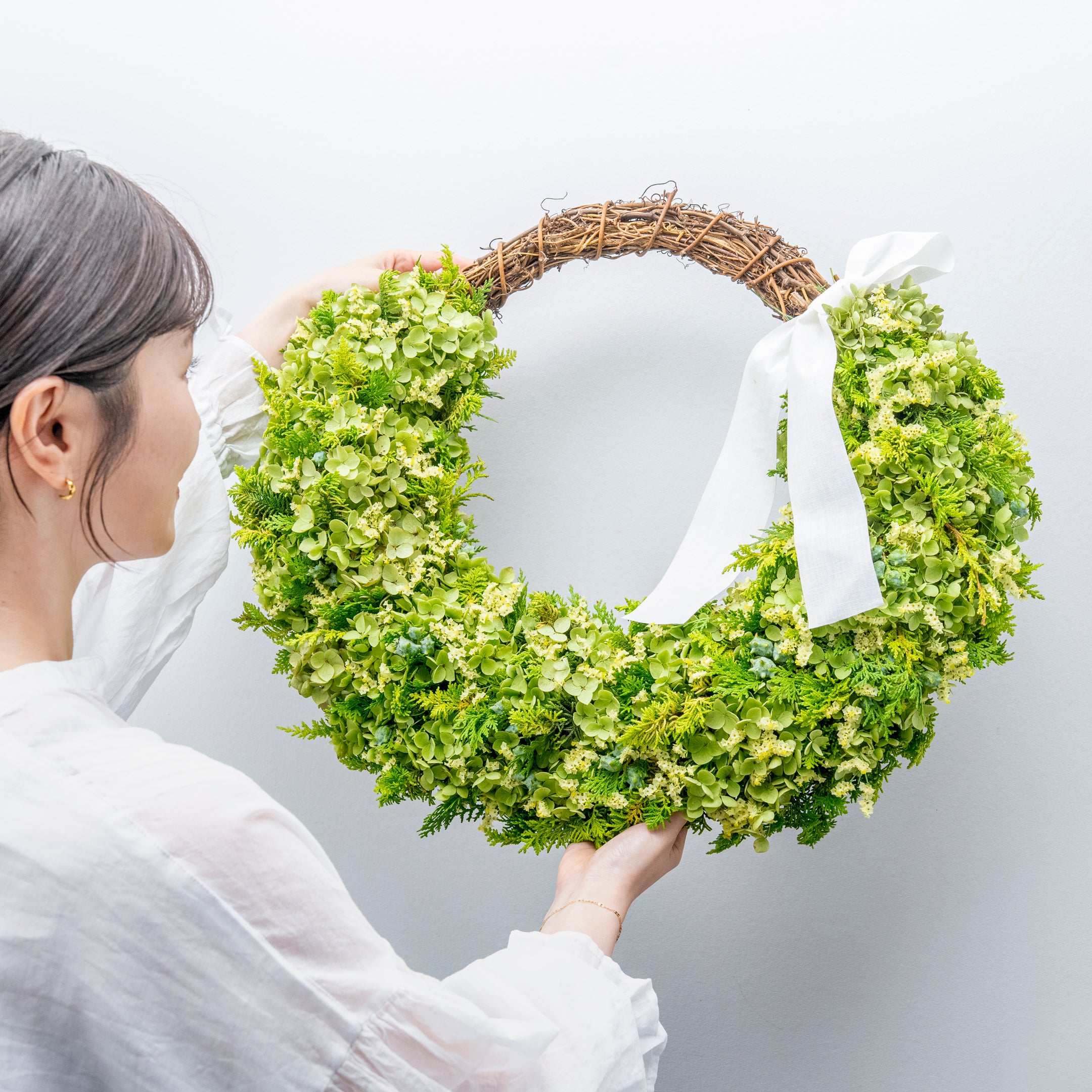 【受注販売】夏の枝ものでつくったグリーンサマーリース(生花)