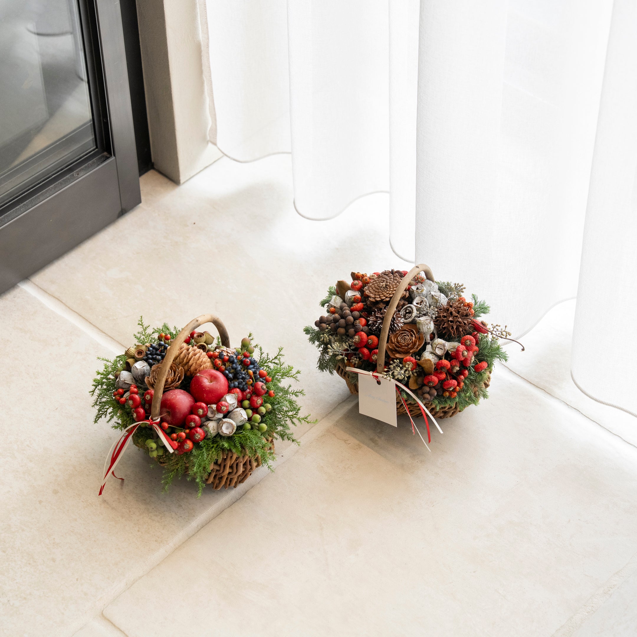【受注販売】冬の実ものを詰め込んだボタニカルバスケット(生花)