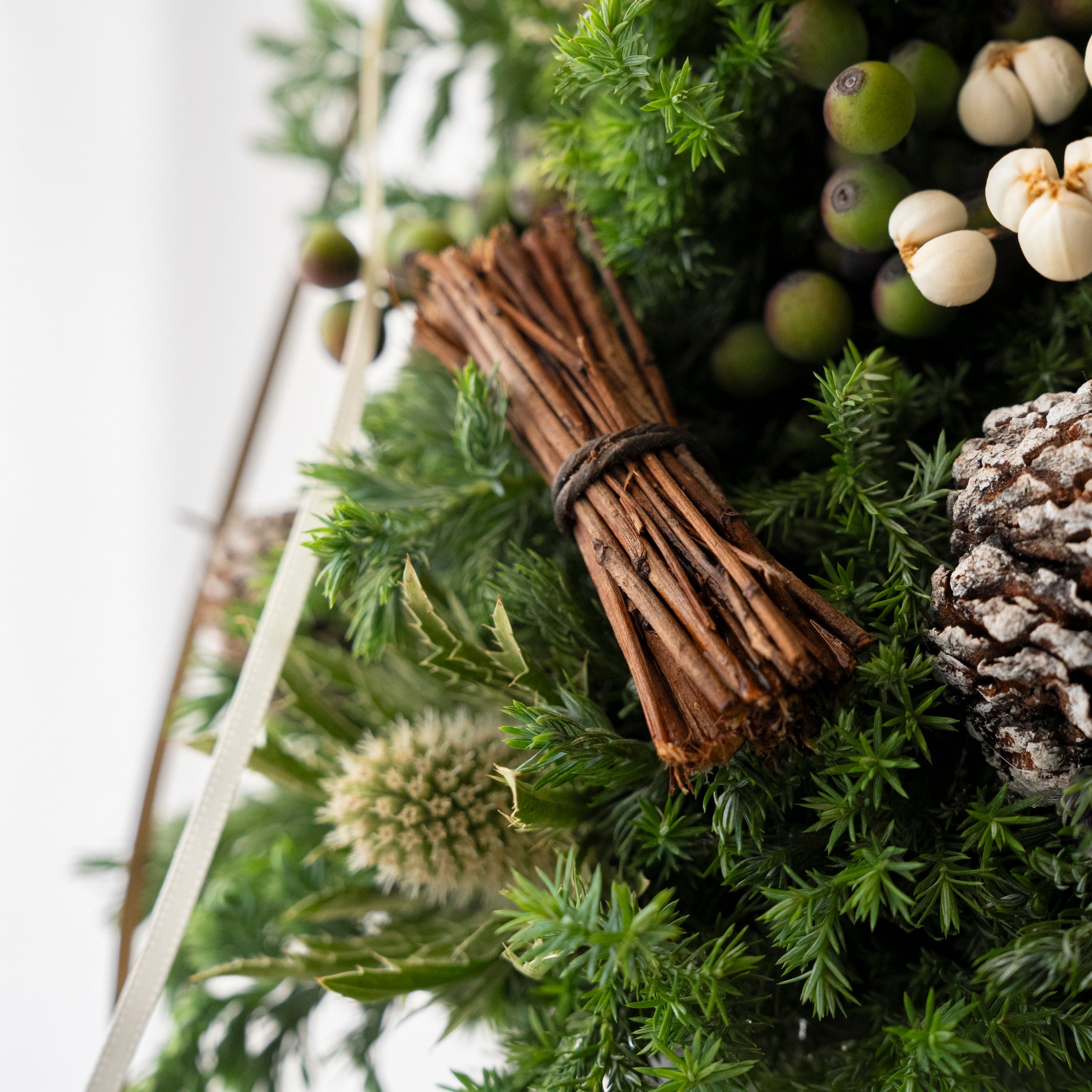 【受注販売】ナチュラル&シックなスタンドミニツリー(生花)