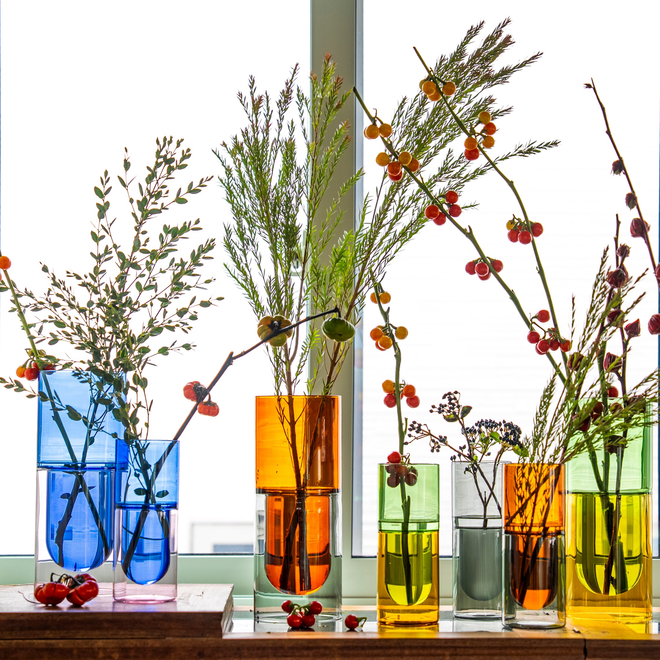 DW VASE | 遊び心あるカラーの枝もの花器