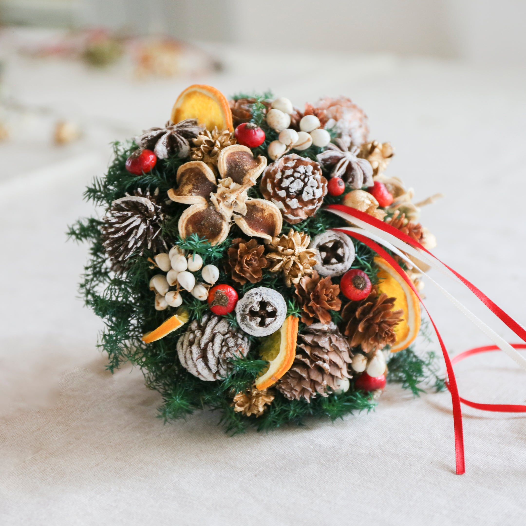 【受注販売】吊るして飾るハンギングアレンジメント(プリザーブド)