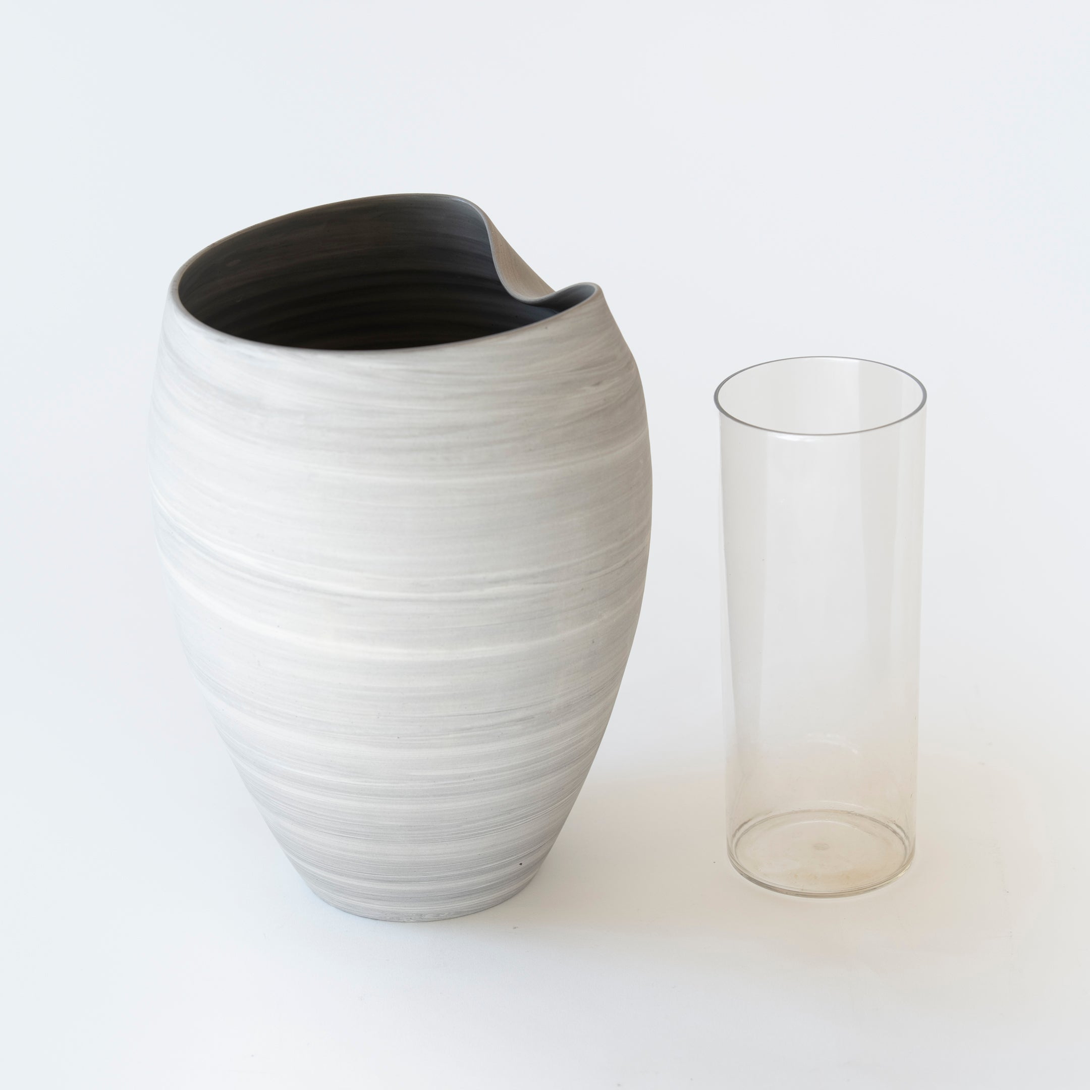 【先行販売】EDA POD ながれ | 水替えしやすい壺型の枝もの花器