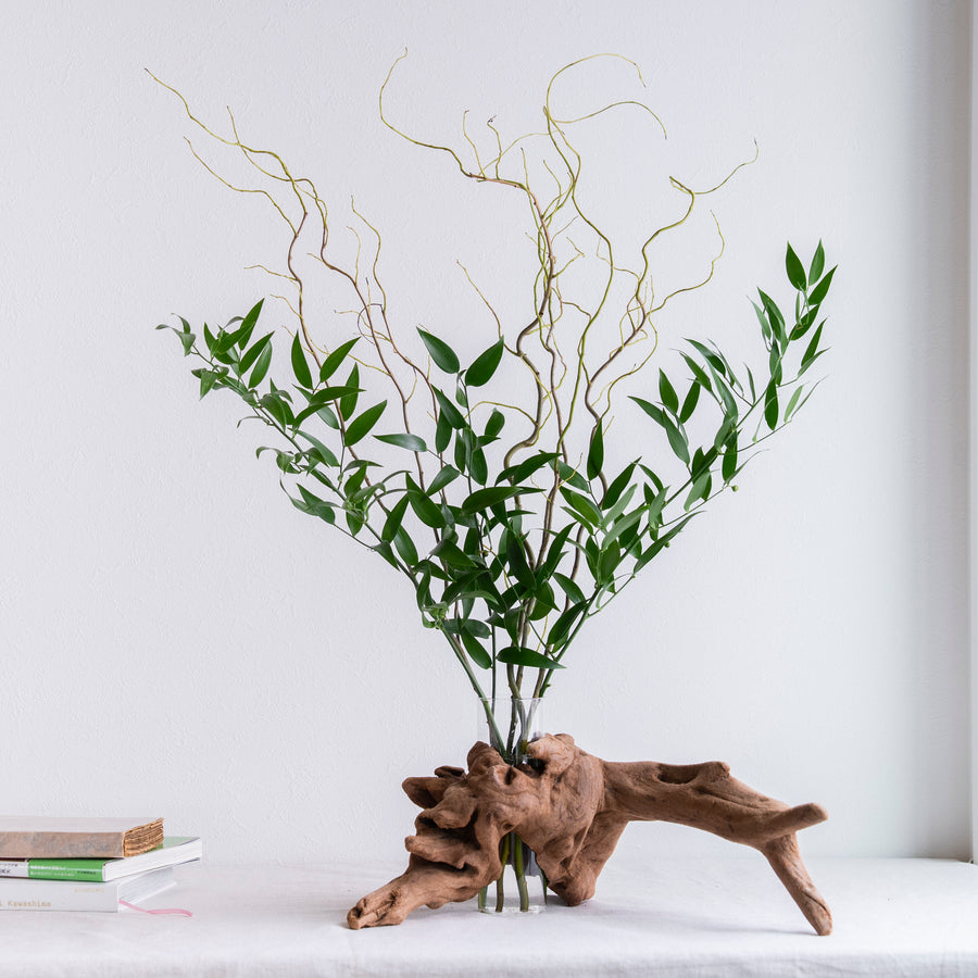 流木花器 KOKU.(高さ15cm)|自然の造形をそのまま生かした一点物の花器