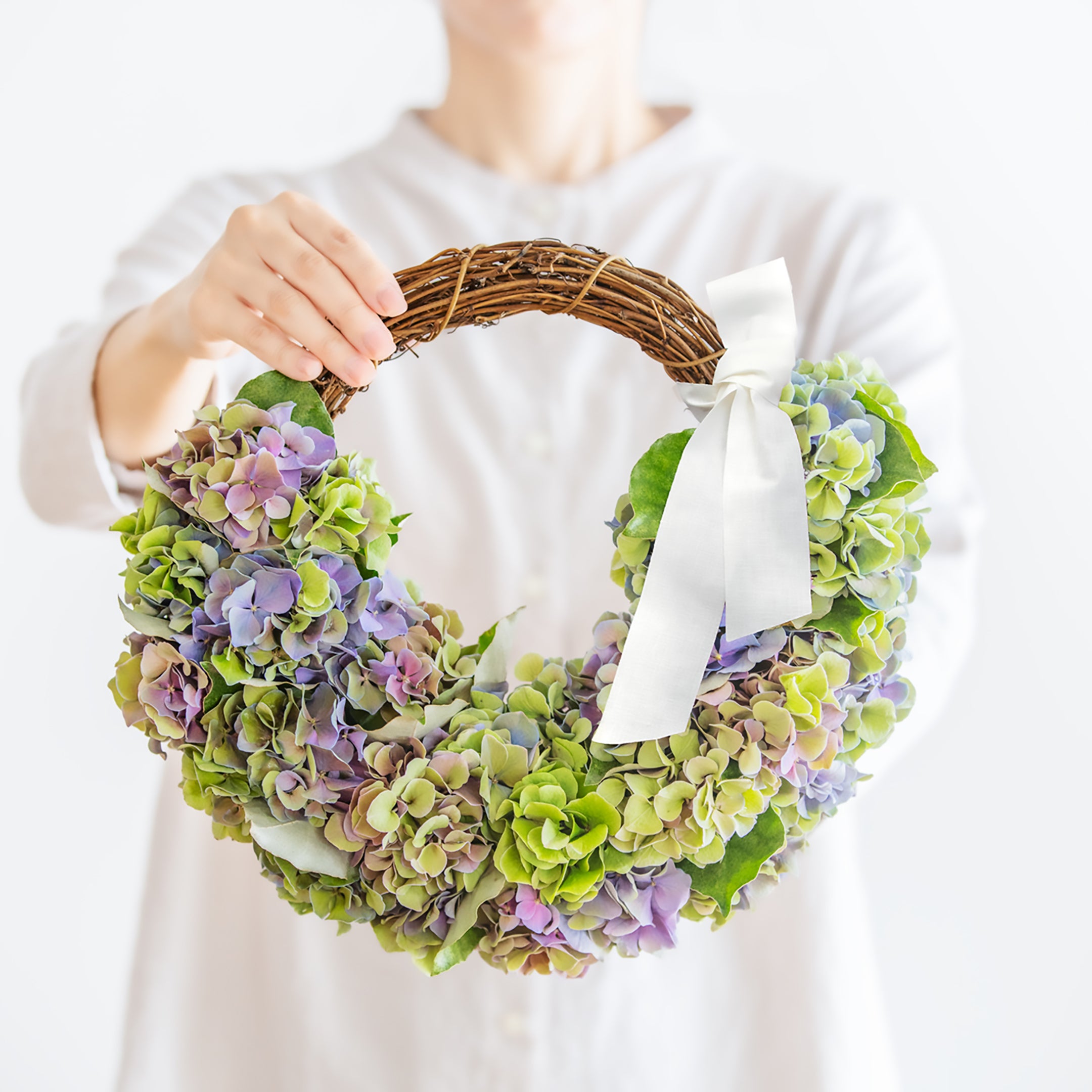 【受注販売】秋の始まりを告げるアンティークアジサイリース(生花)