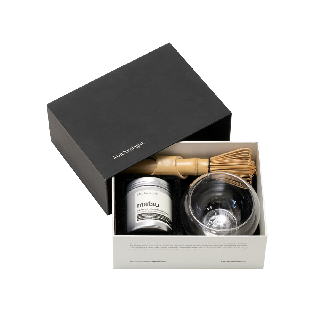Matcha Brewing Kit | ダイニングテーブルで始める、本物の抹茶体験 Matcha Brewing Kit | ダイニングテーブルで始める、本物の抹茶体験