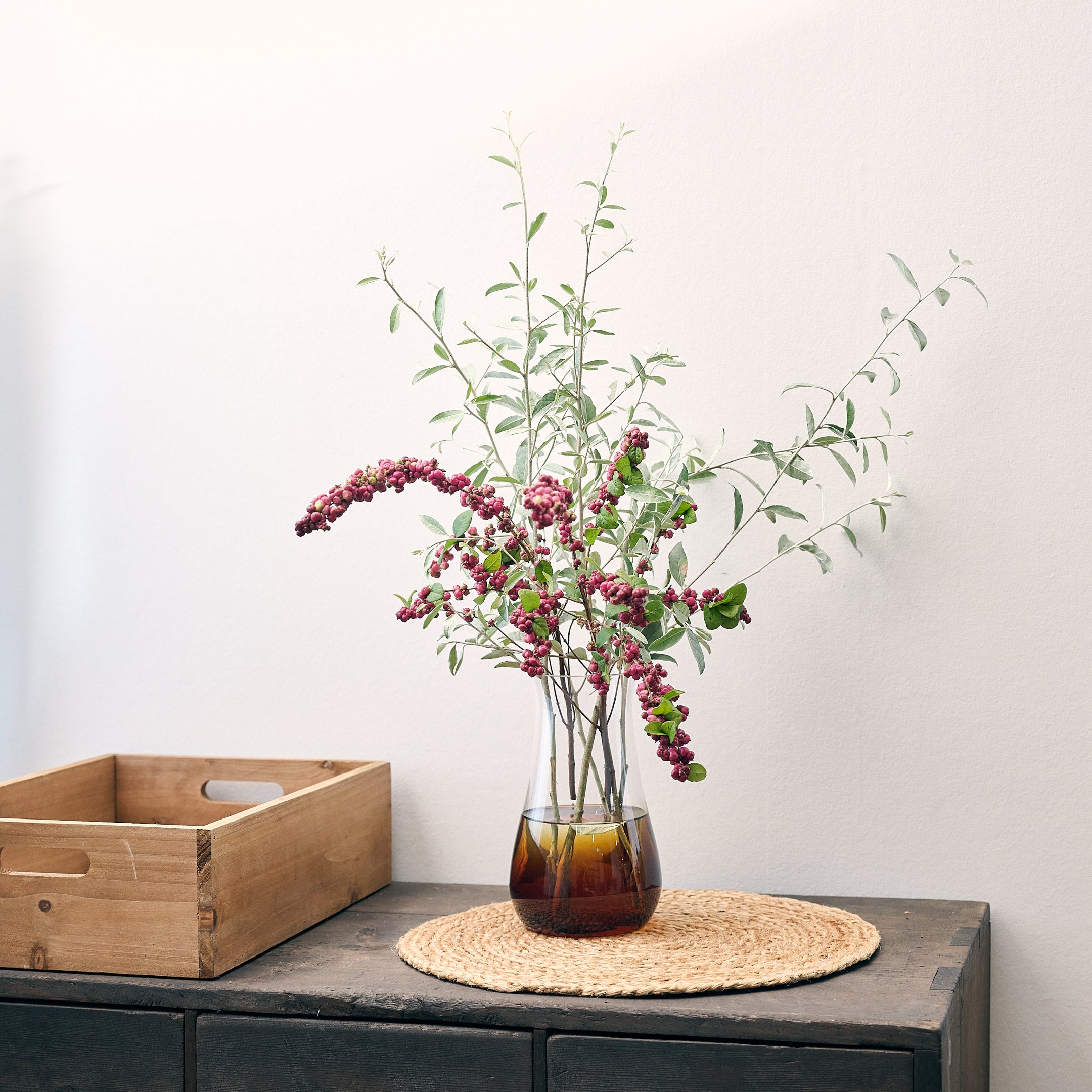 tsubomi | やさしいカーブが植物に寄り添う花器