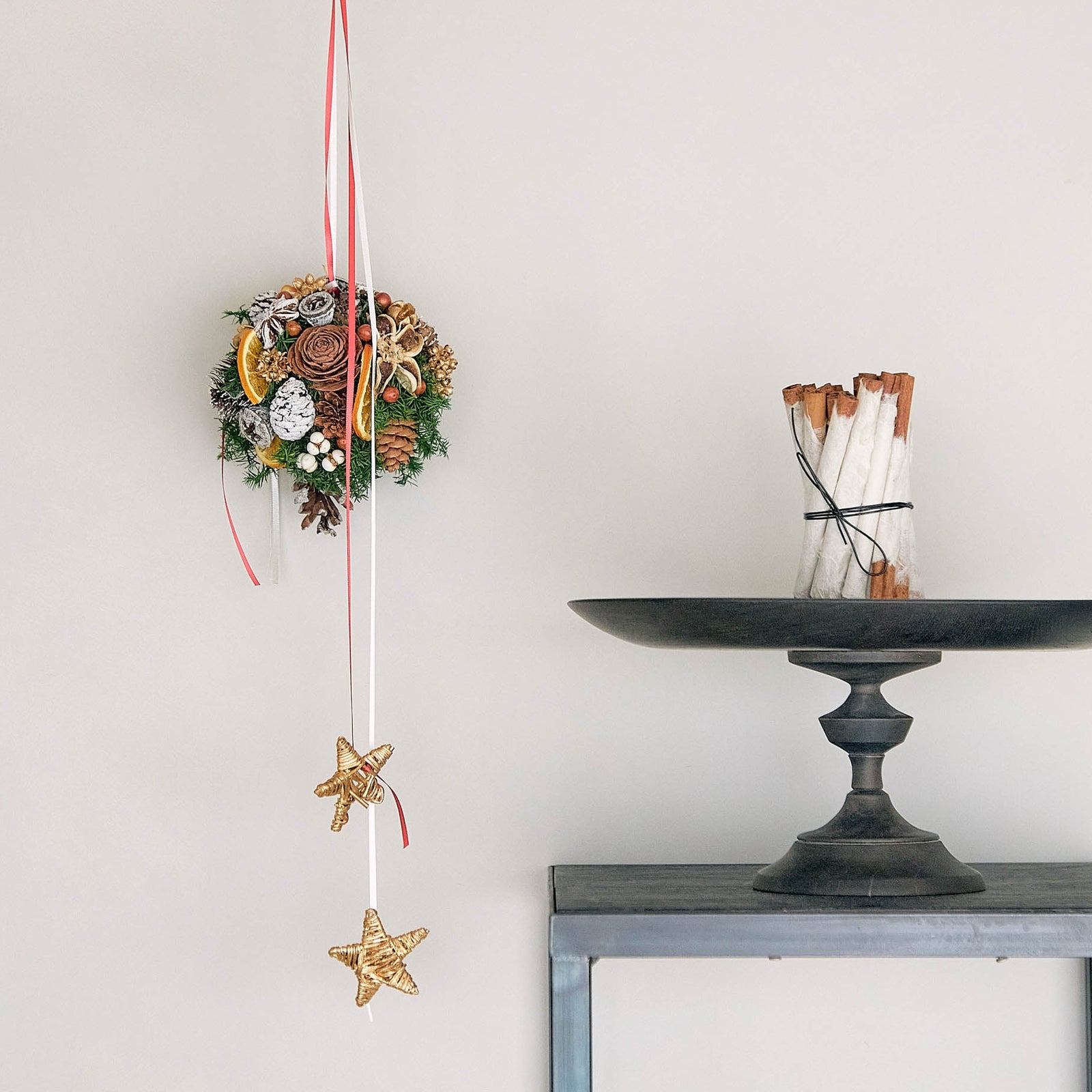 【受注販売】吊るして飾るハンギングアレンジメント(プリザーブド)