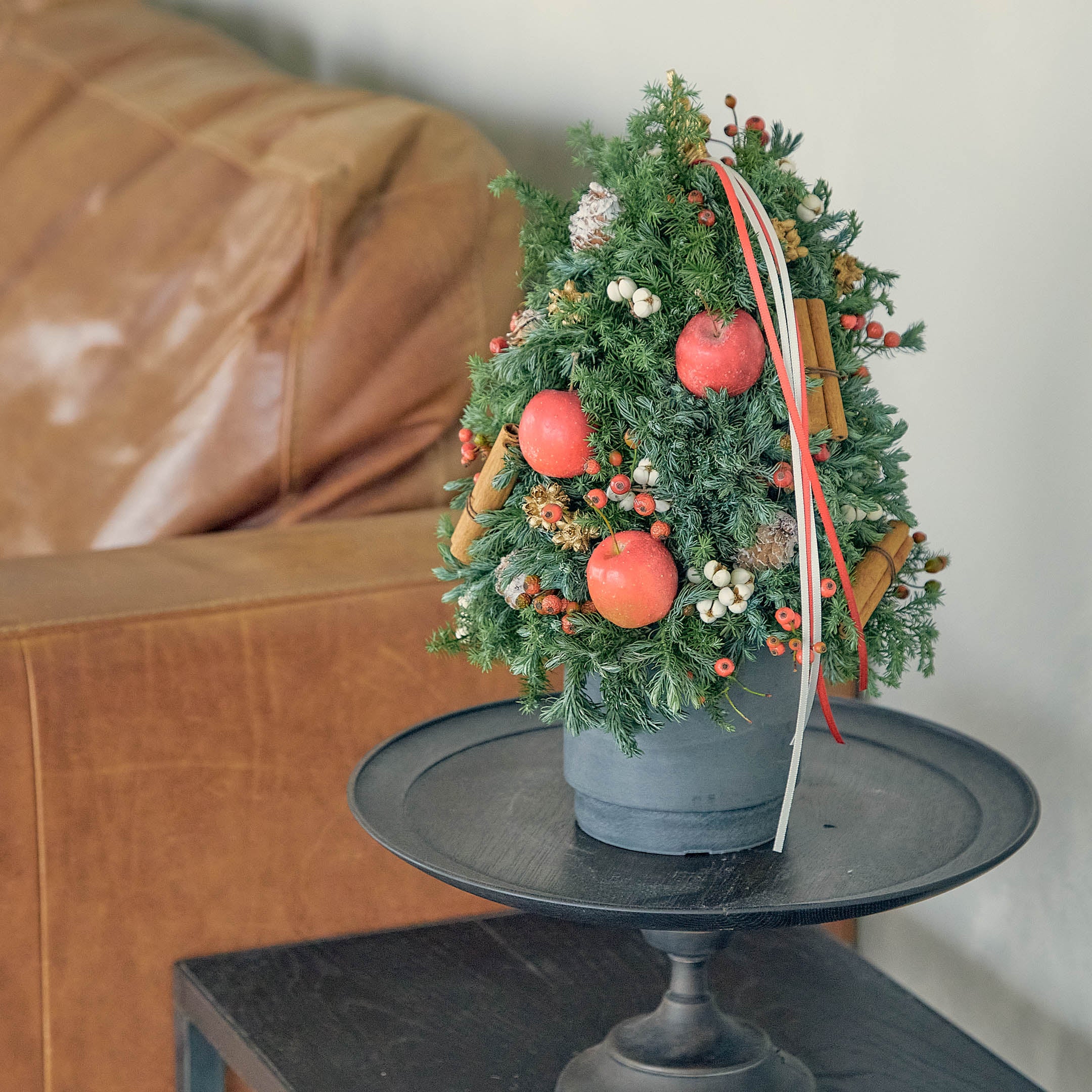 【受注販売】ナチュラル&シックなスタンドミニツリー(生花)