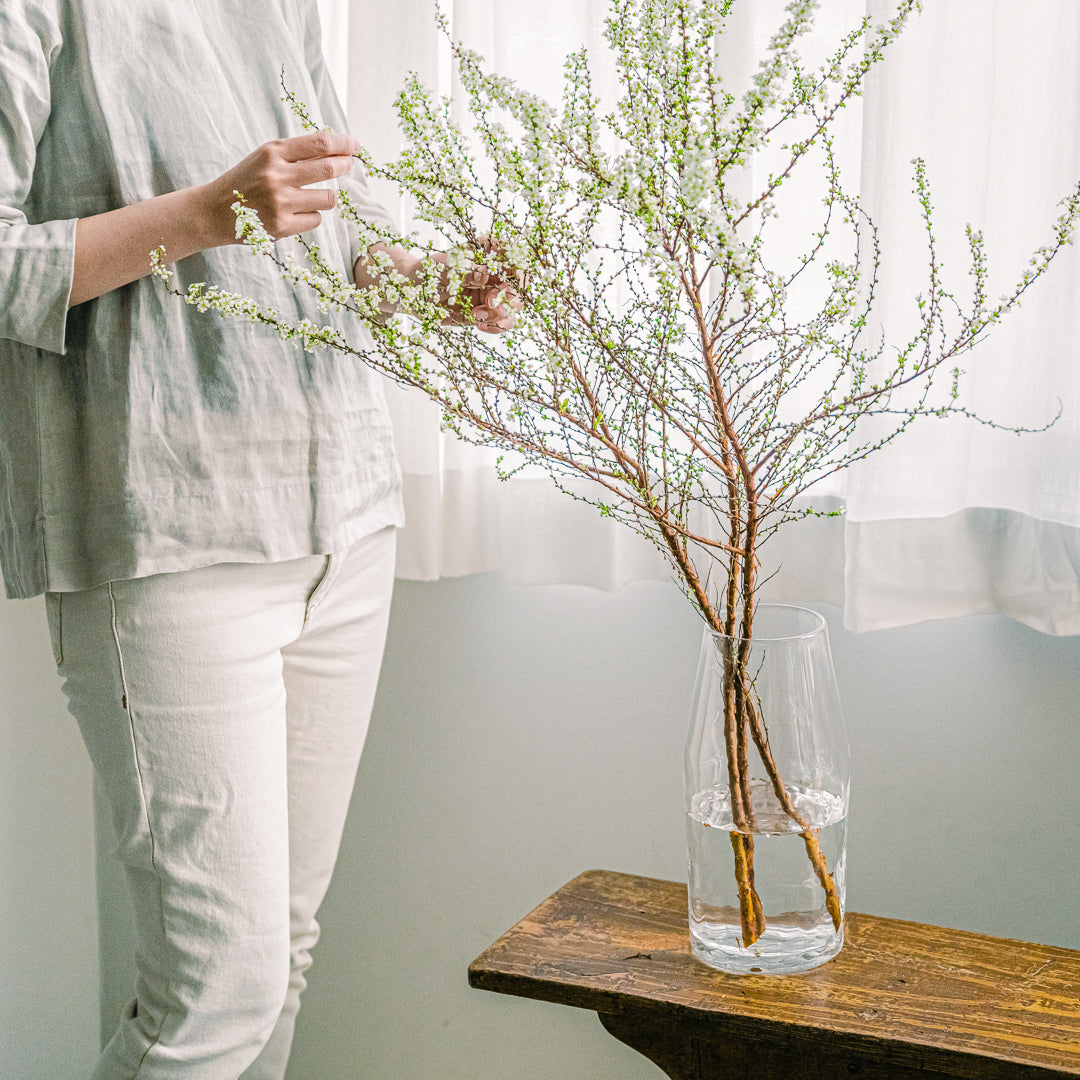 いとま | ガラスと水がゆらめく枝もの花器