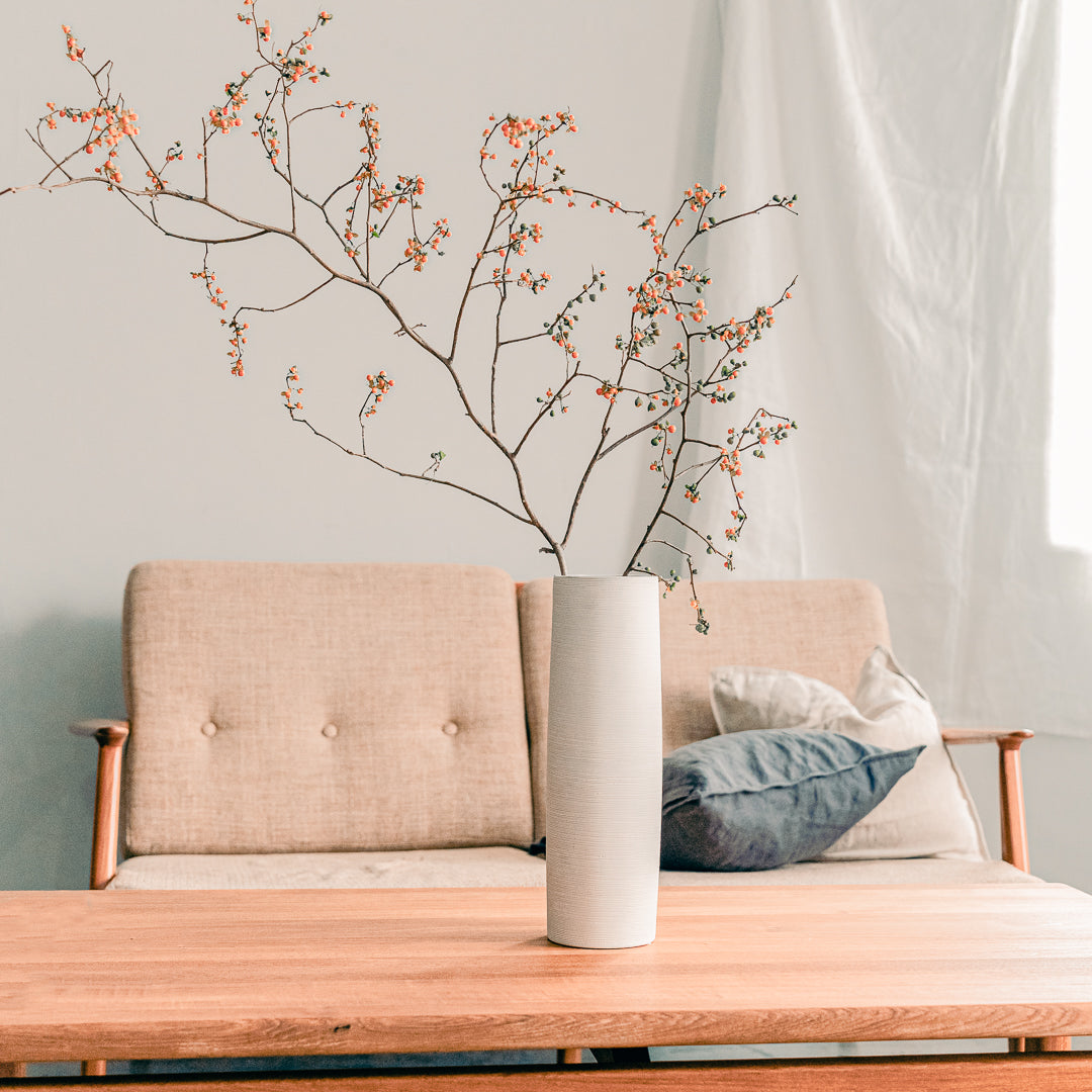 NENRIN | 小ぶりな枝にちょうどいい、スリムな枝もの花器