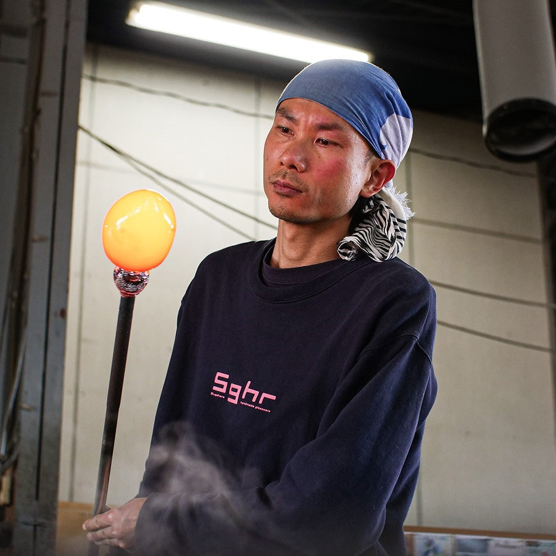 ガラス職人だからこそ知っている、この美しさを届けたい《Sghr》