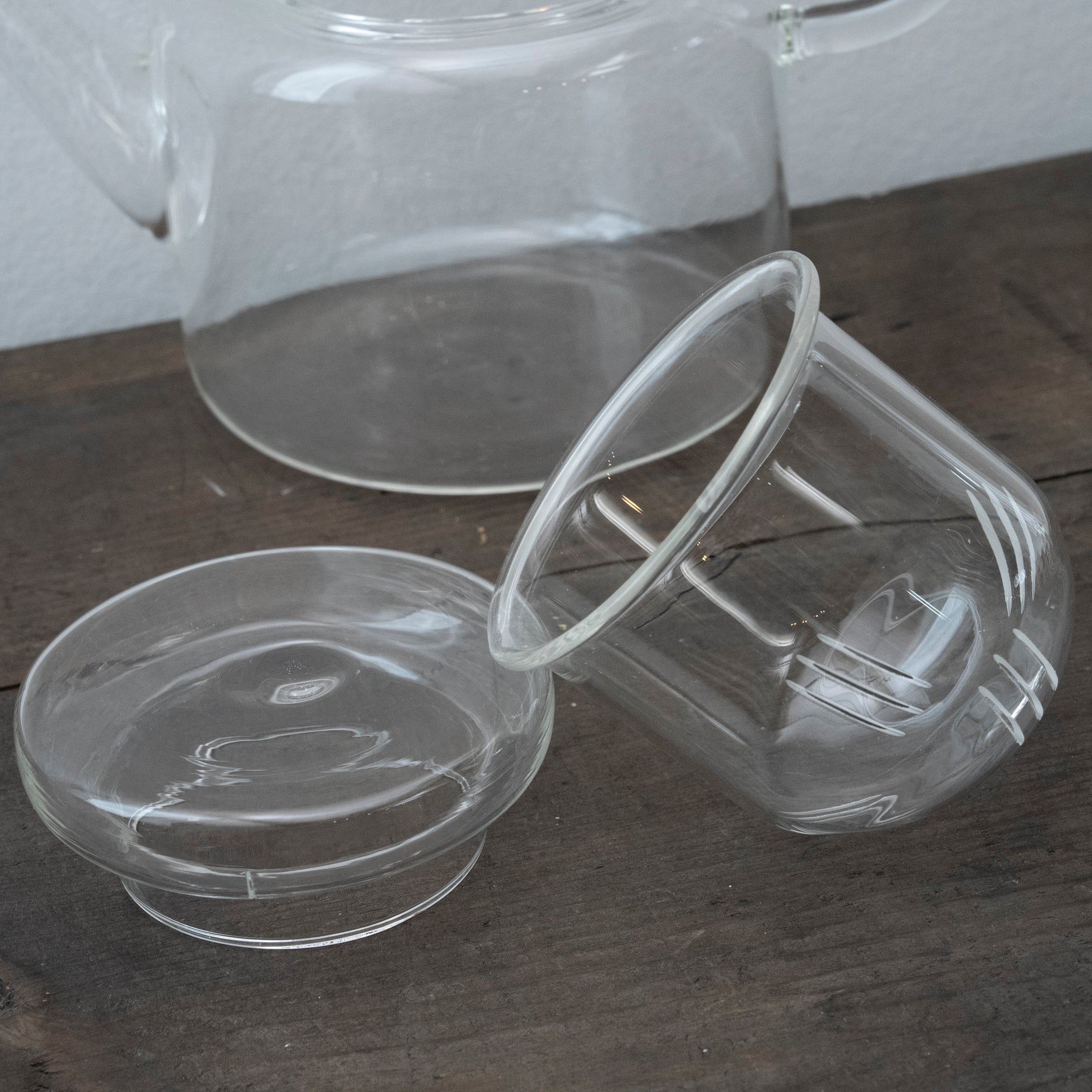 PIUMA | A lightweight yet highly durable glass teapot