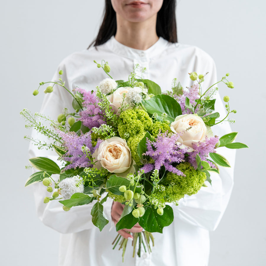 【受注販売】春色と新緑をぎゅっと束ねた母の日ブーケ（生花）