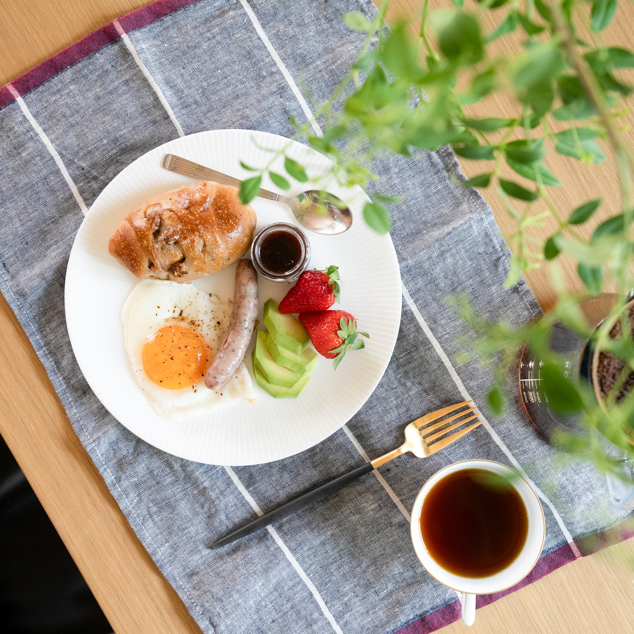 Lino e Lina ｜ 使うほどに風合いが増す、リネンのランチョンマット