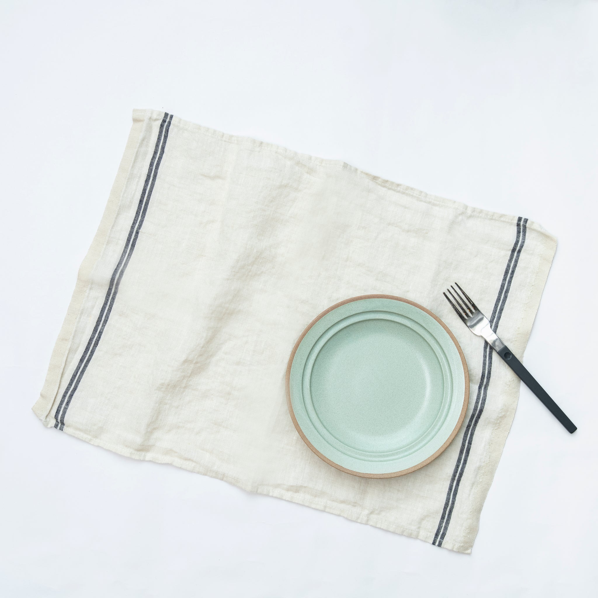 Lino e Lina ｜ 使うほどに風合いが増す、リネンのランチョンマット