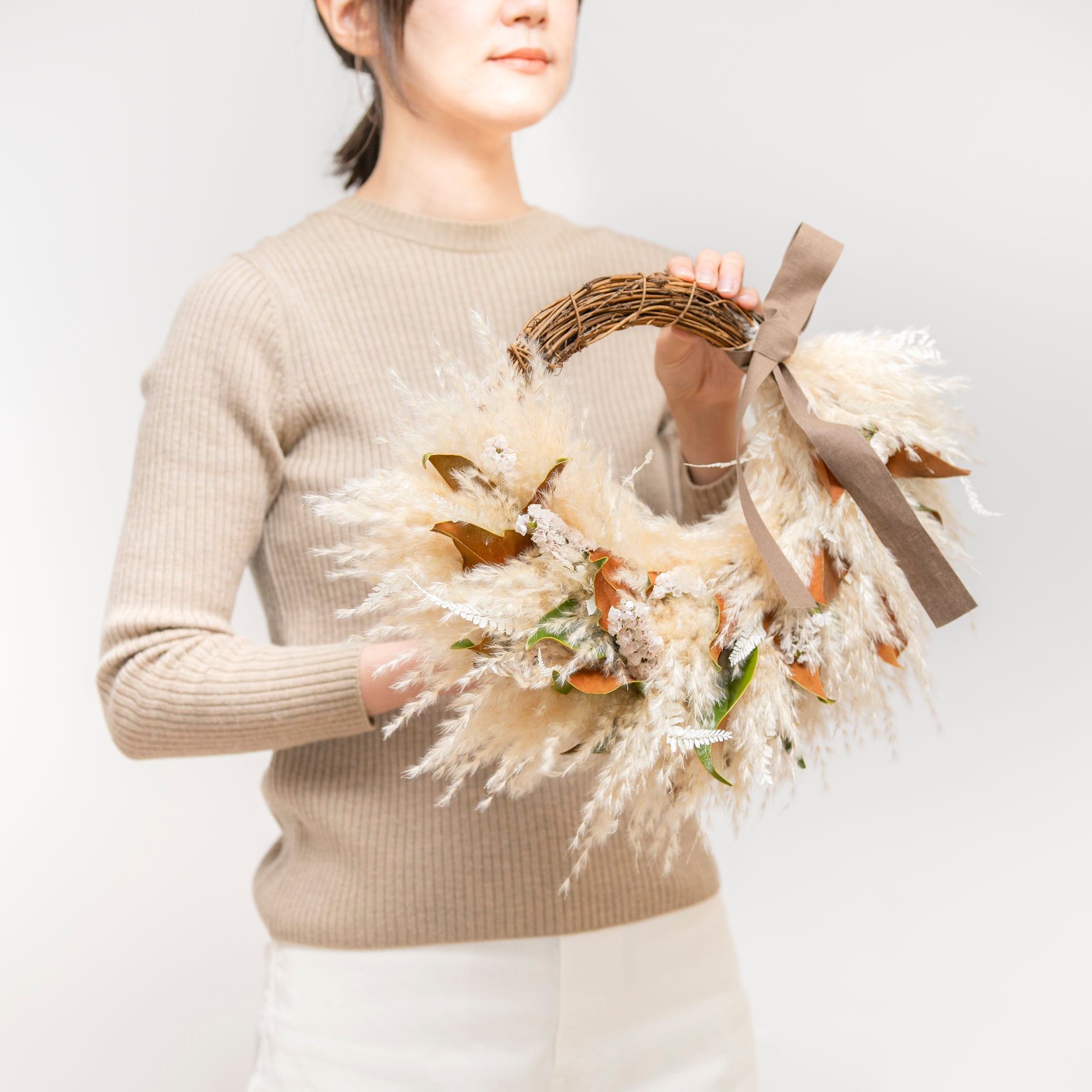 パンパスリース Amazon.co.jp: Perfnique パンパスグラスリース、25インチ 人工