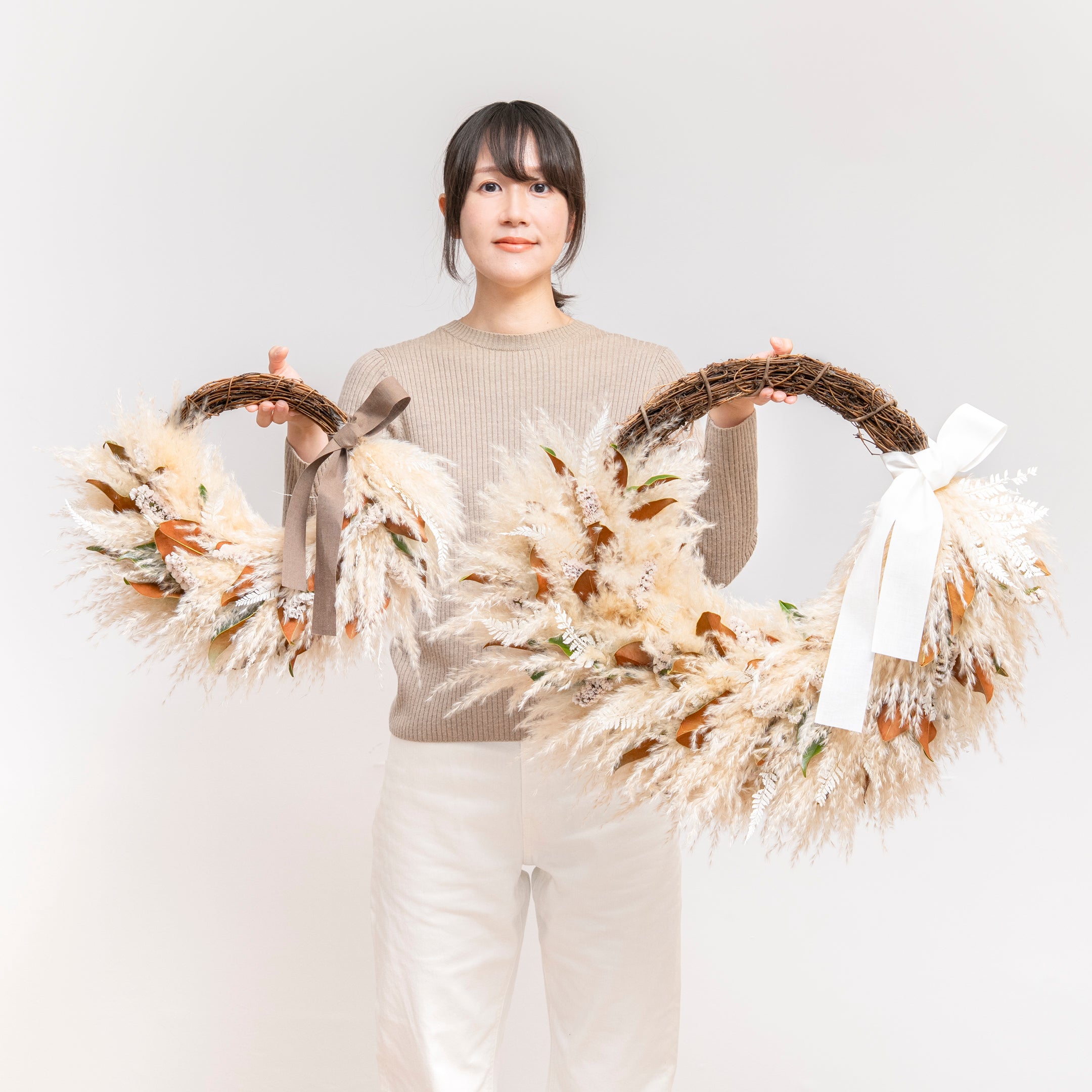 数量限定】ふわふわパンパスとバイカラーリーフのリース