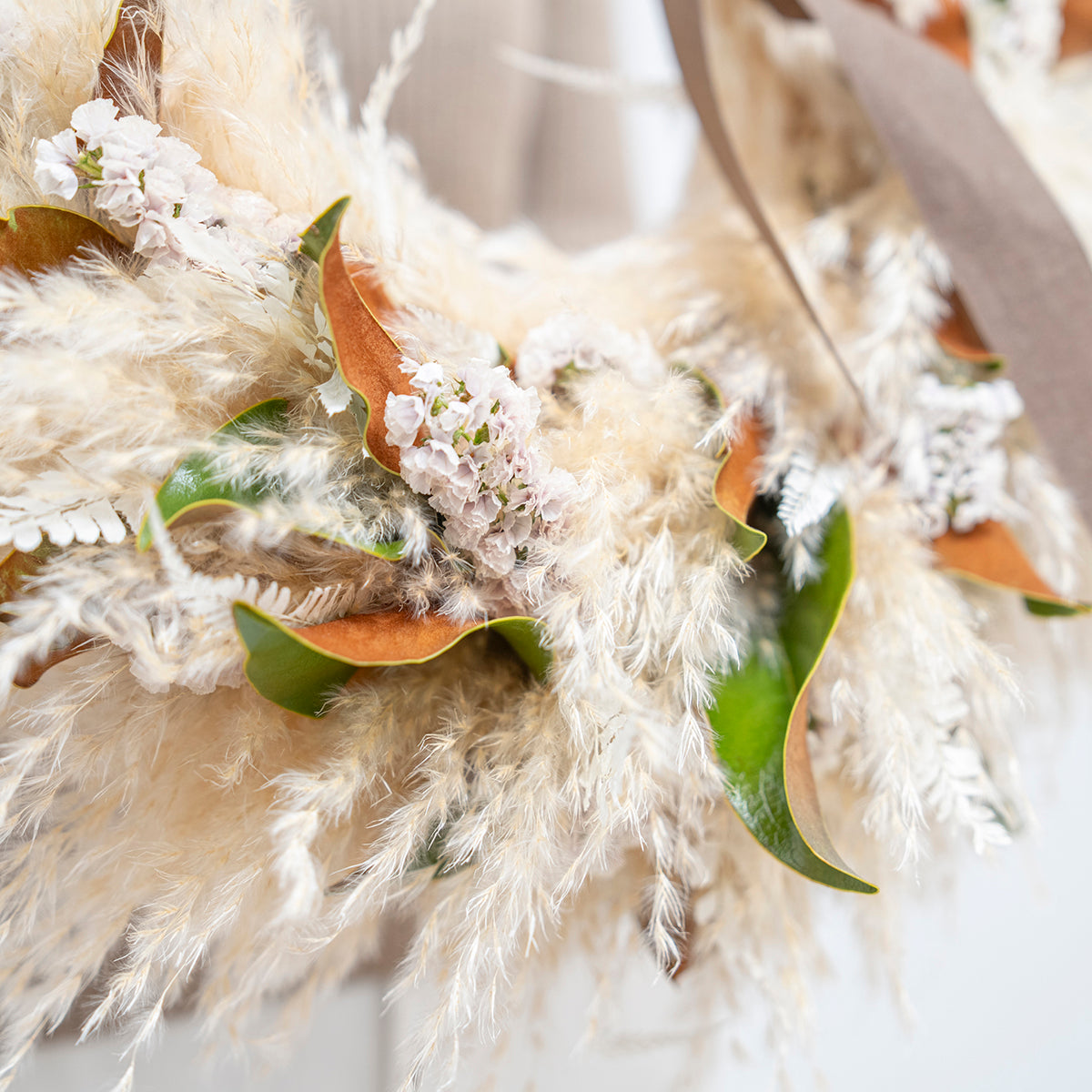 数量限定】ふわふわパンパスとバイカラーリーフのリース