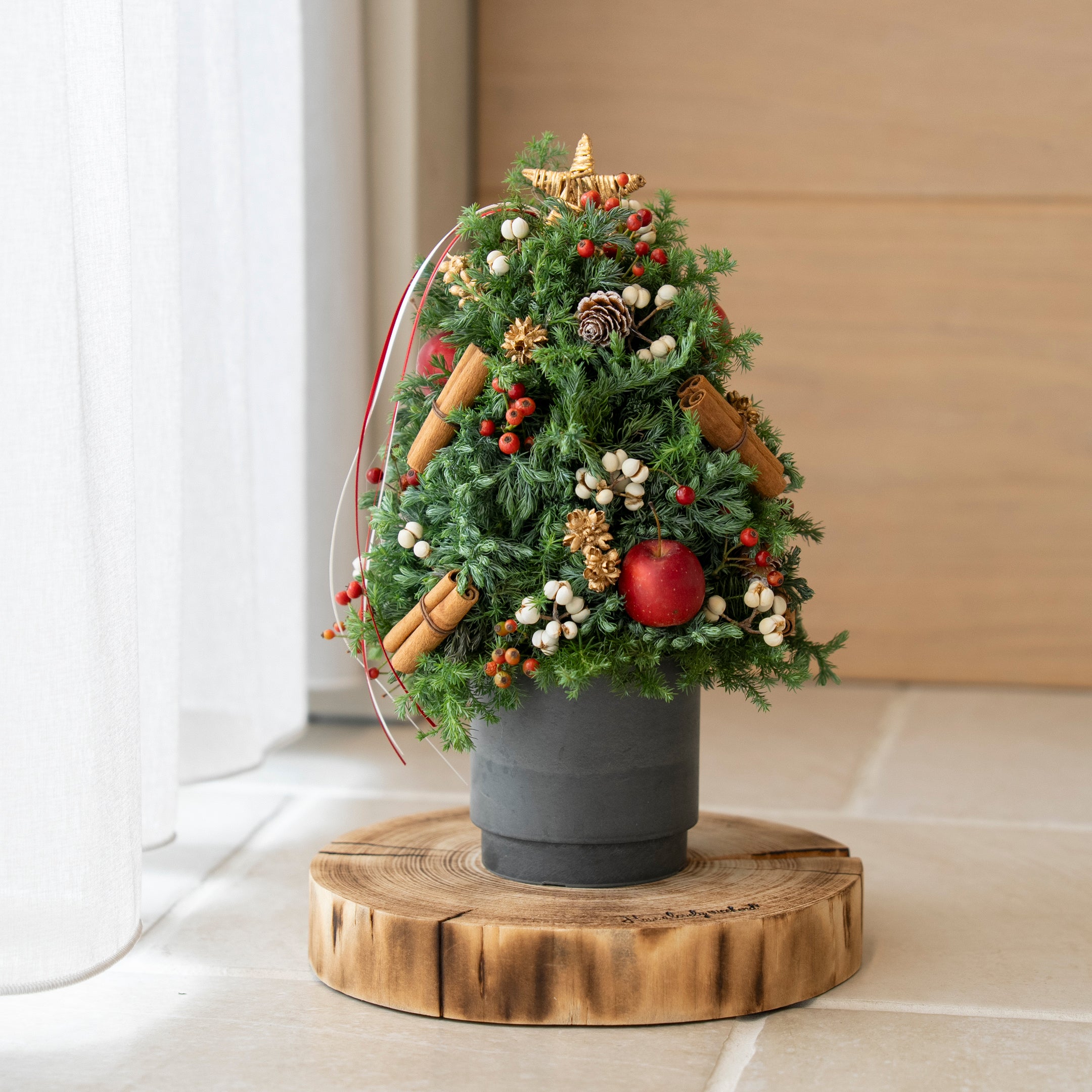 【受注販売】ナチュラル＆シックなスタンドミニツリー（生花）