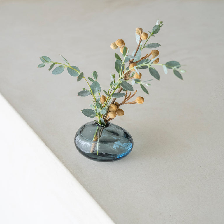 小枝サイズの枝ものにおすすめの花器