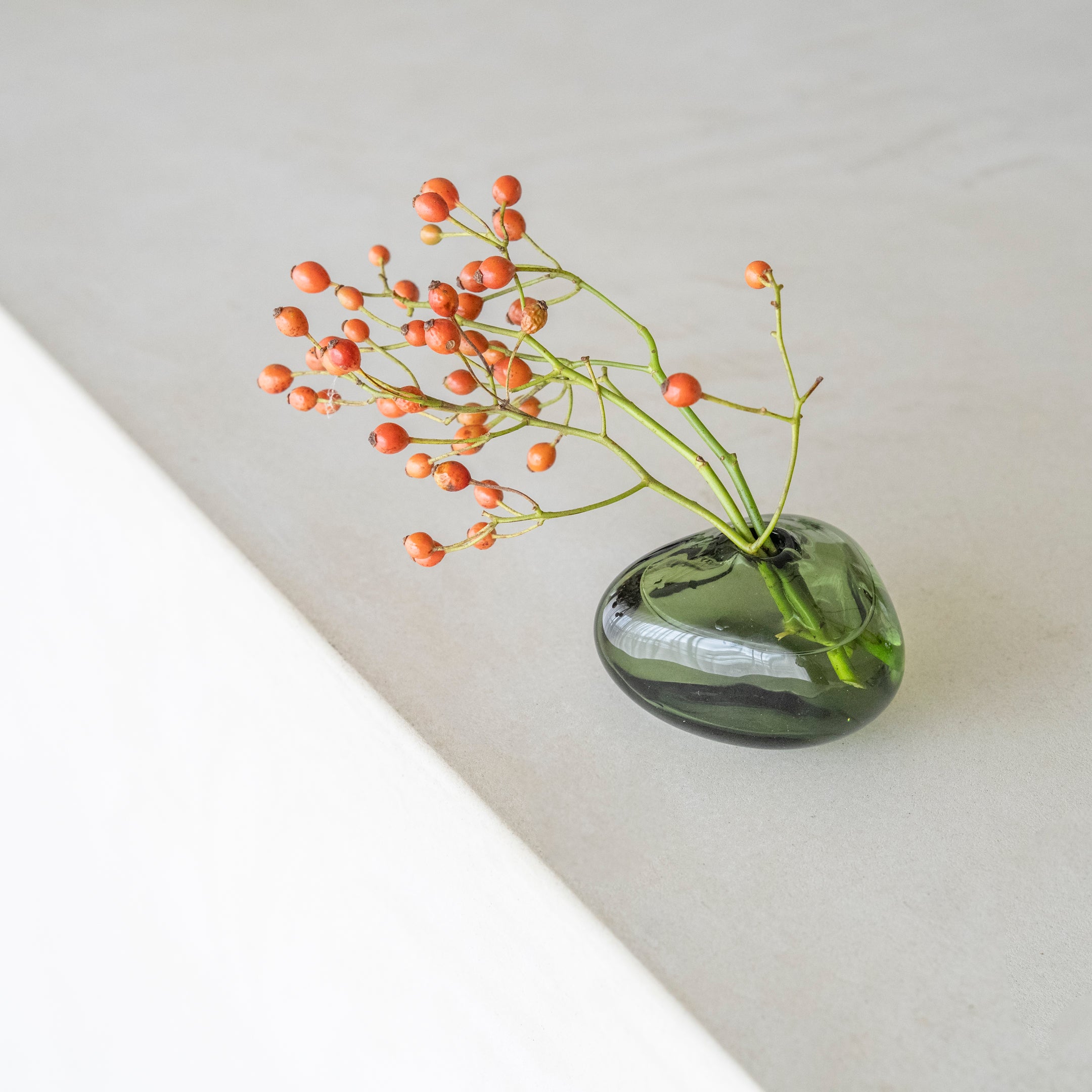 MINI VASE ｜ ころんと小さな一輪挿し