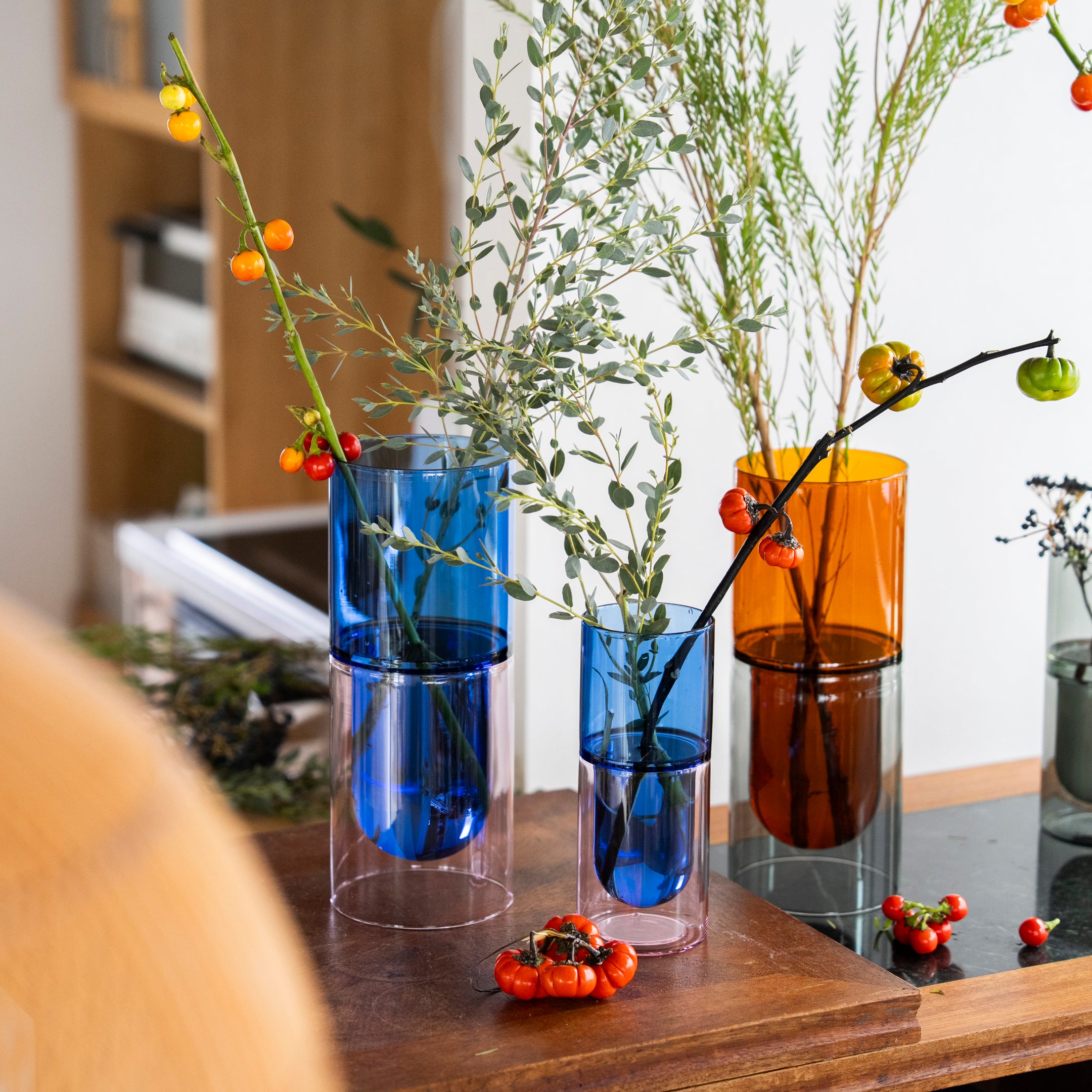 DW VASE ｜ 遊び心あるカラーの枝もの花器