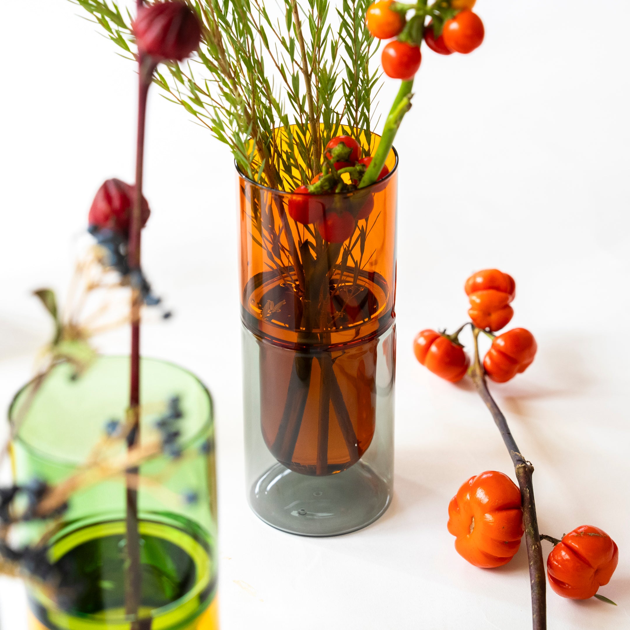 DW VASE ｜ 遊び心あるカラーの枝もの花器