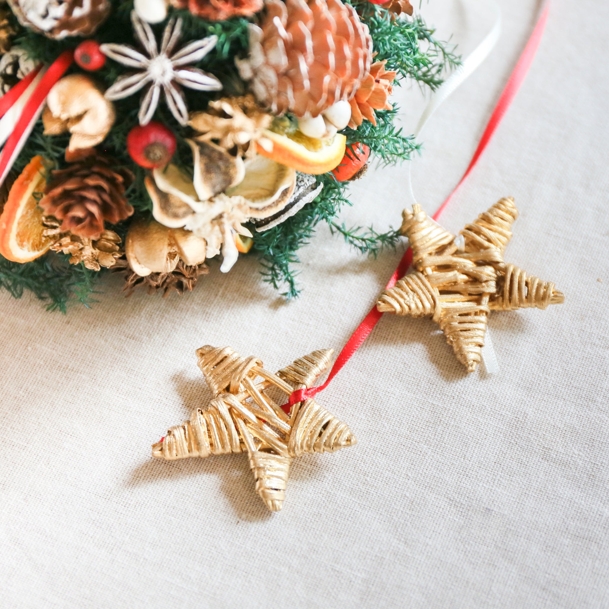 【受注販売】吊るして飾るハンギングアレンジメント（プリザーブド）