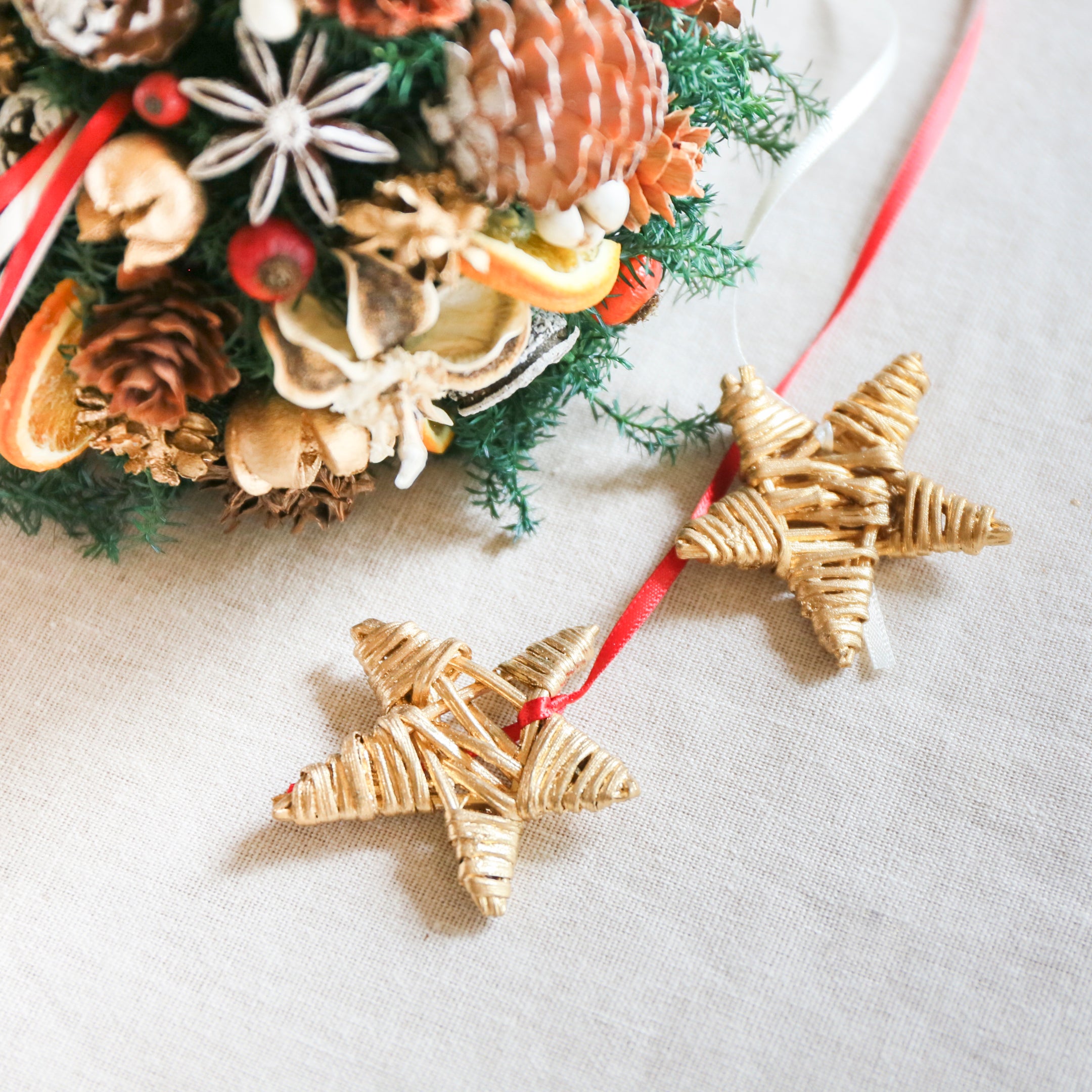 【受注販売】吊るして飾るハンギングアレンジメント（プリザーブド）