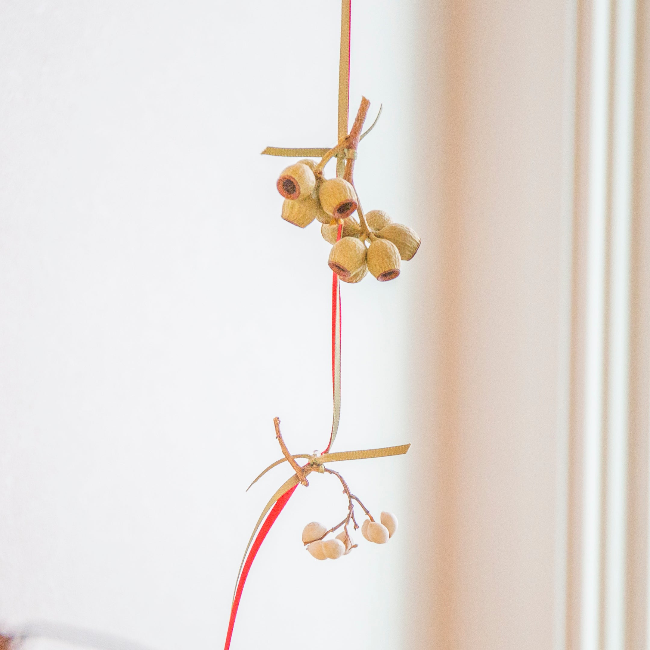 【受注販売】ドライ花材を結いつけたボタニカルガーランド