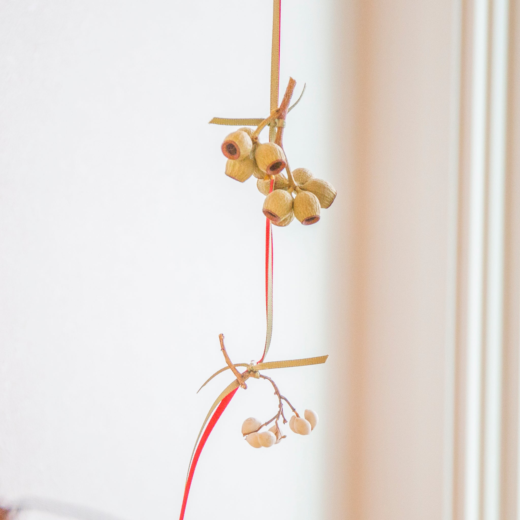 【受注販売】ドライ花材を結いつけたボタニカルガーランド