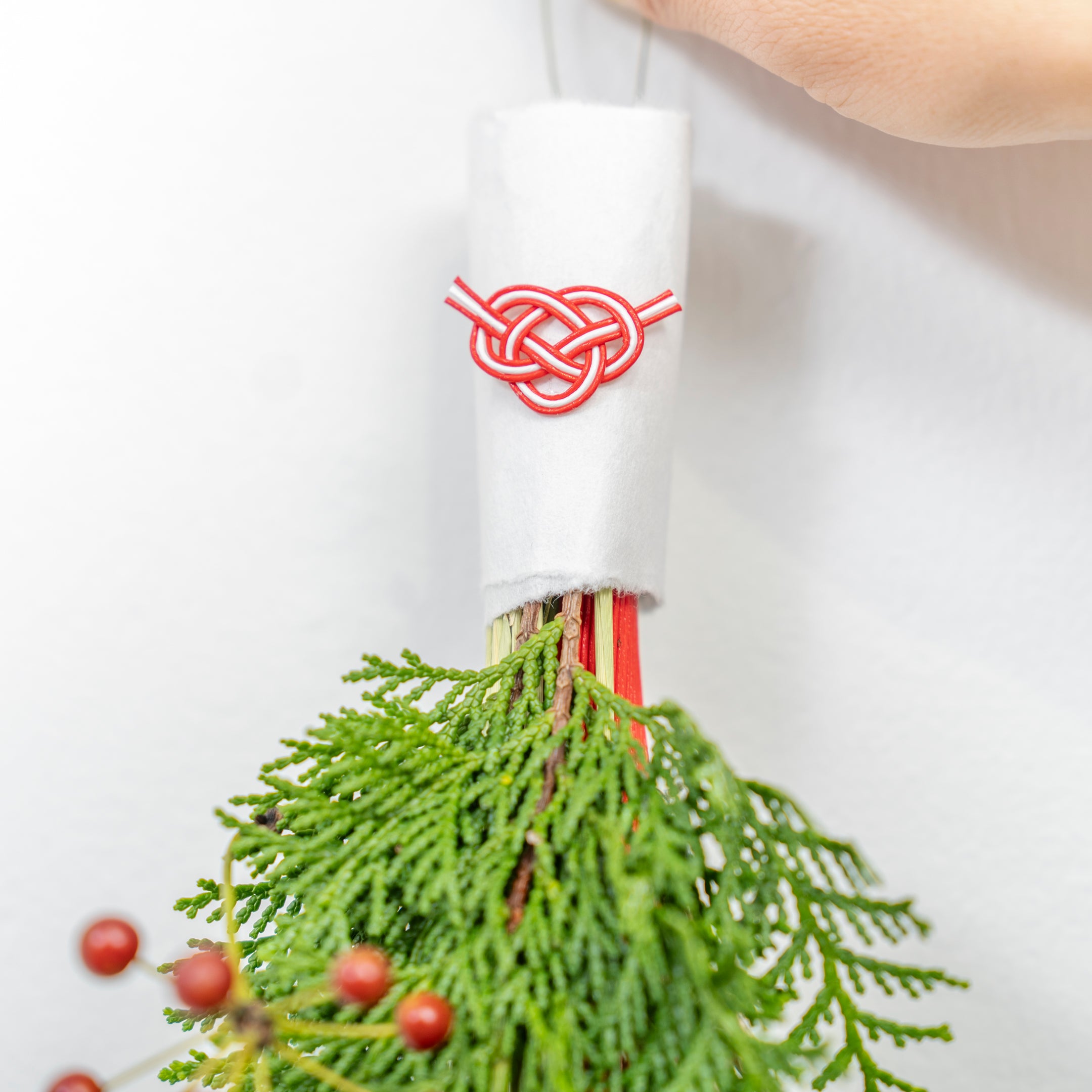 【数量限定】冬の枝ものでつくった正月飾り（生花）