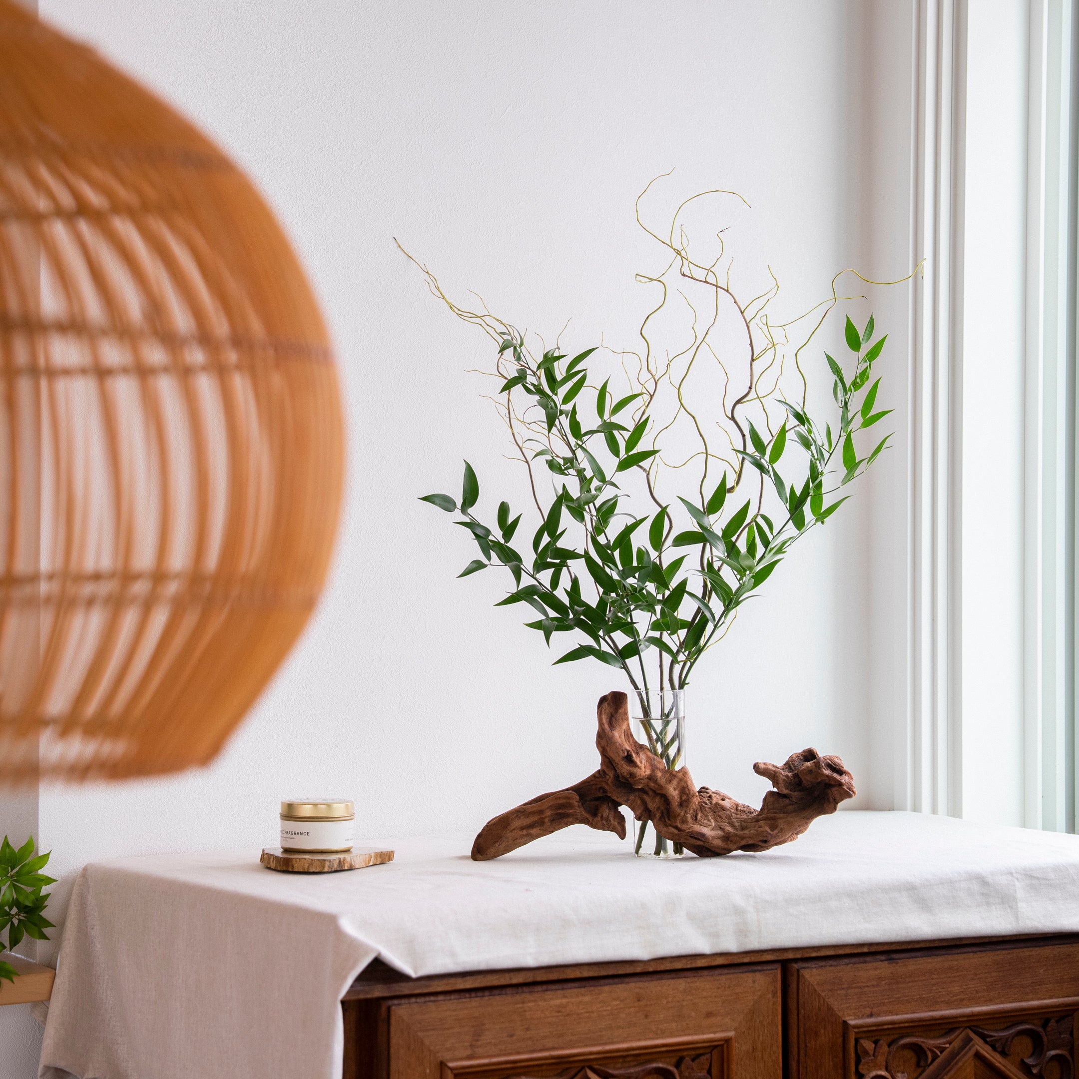 流木花器 KOKU.（高さ15cm）｜自然の造形をそのまま生かした一点物の花器