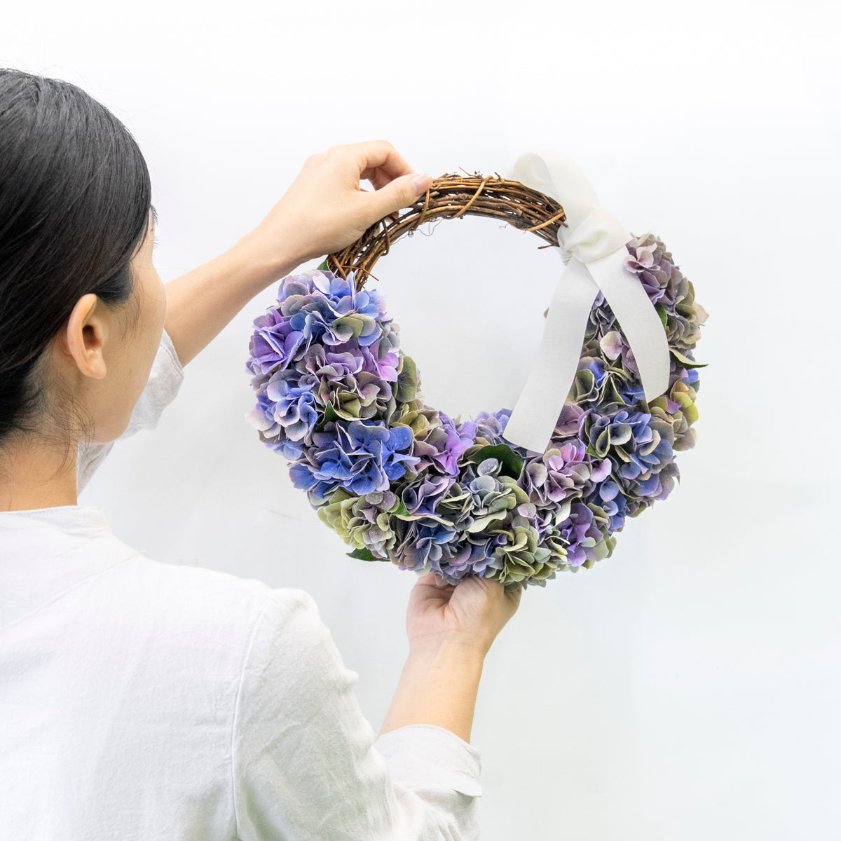 【受注販売】秋の始まりを告げるアンティークアジサイリース（生花）