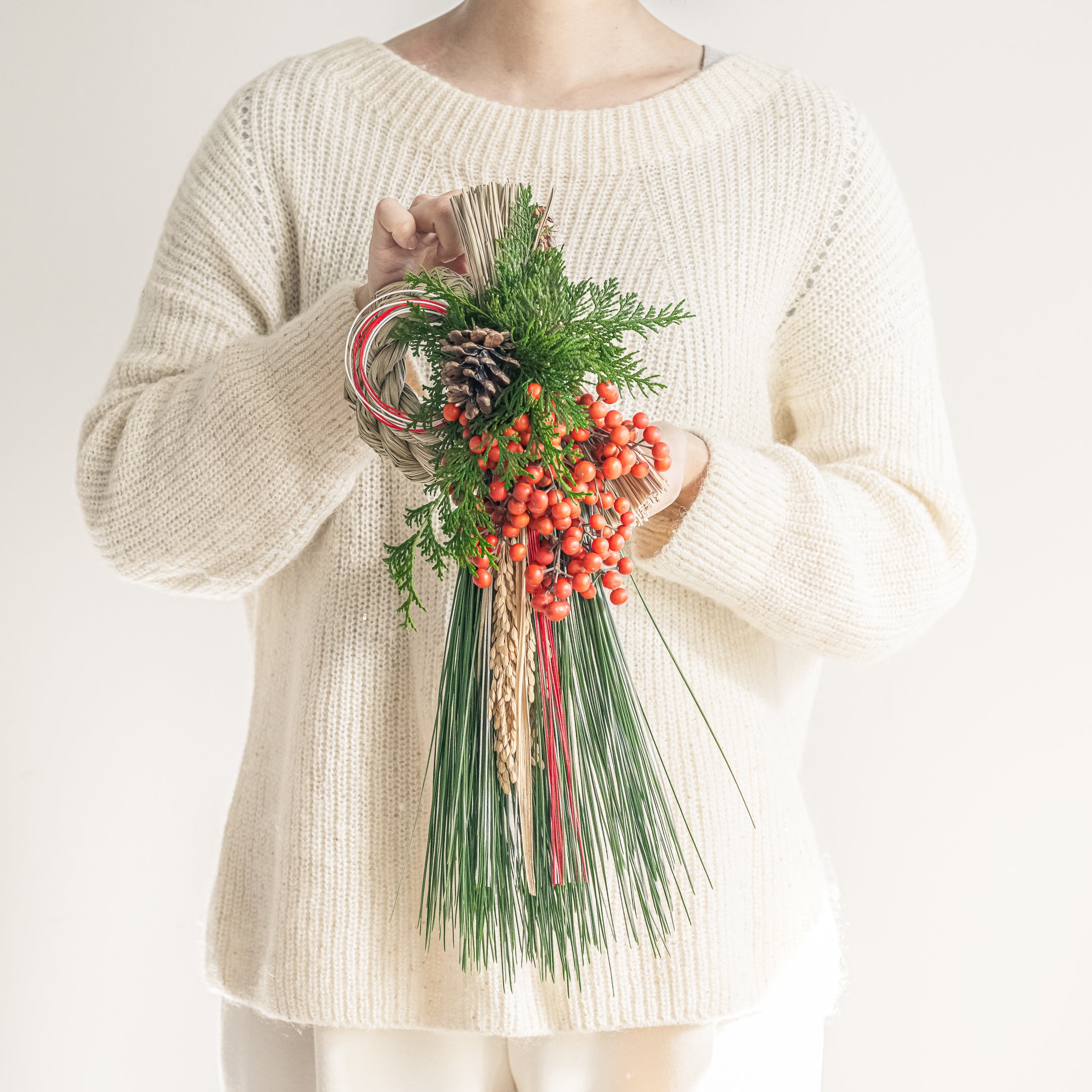 【数量限定】冬の枝ものでつくったお正月飾り〈壱-しめ飾り〉（生花）