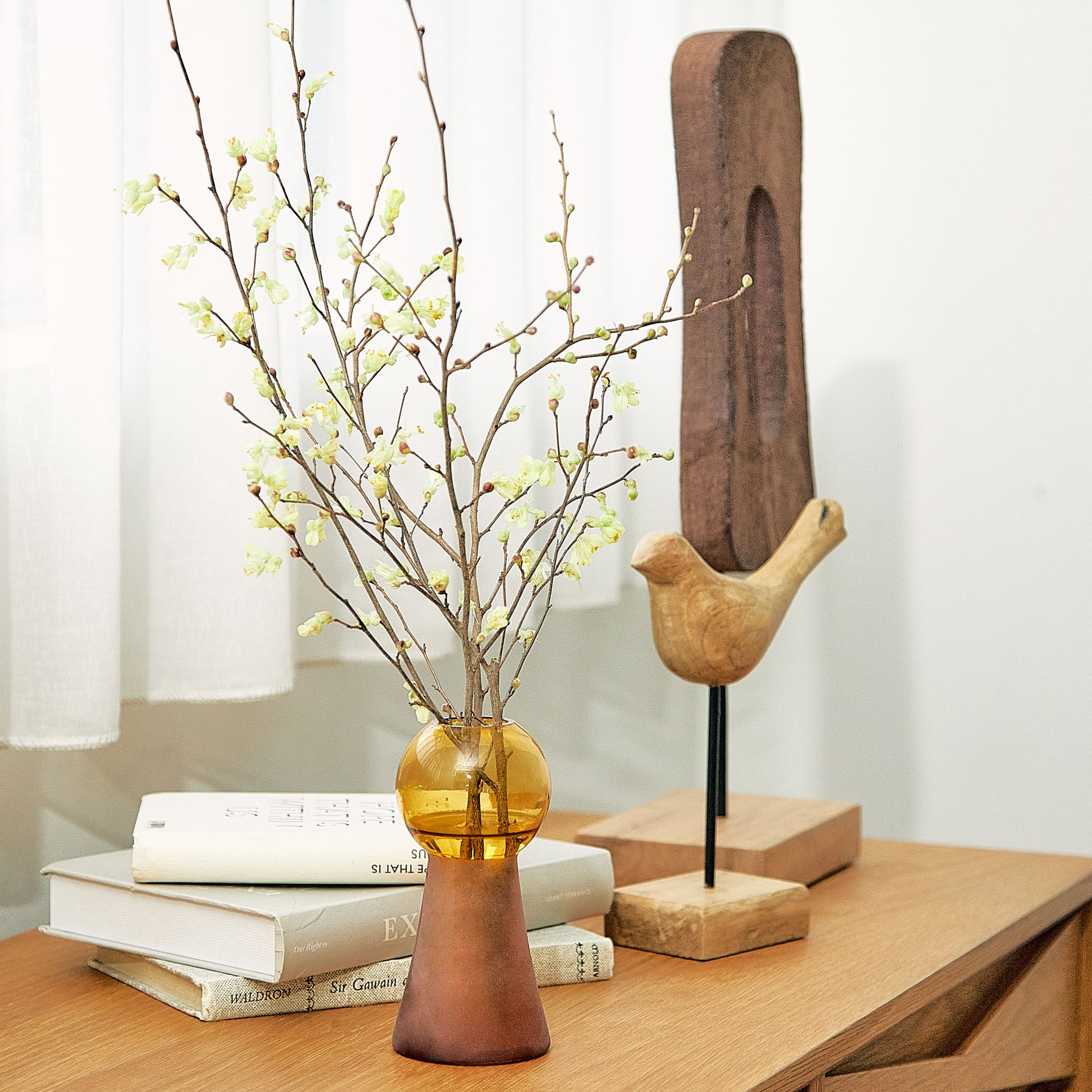 ICON ｜ アイコニックなシルエットのガラス花器