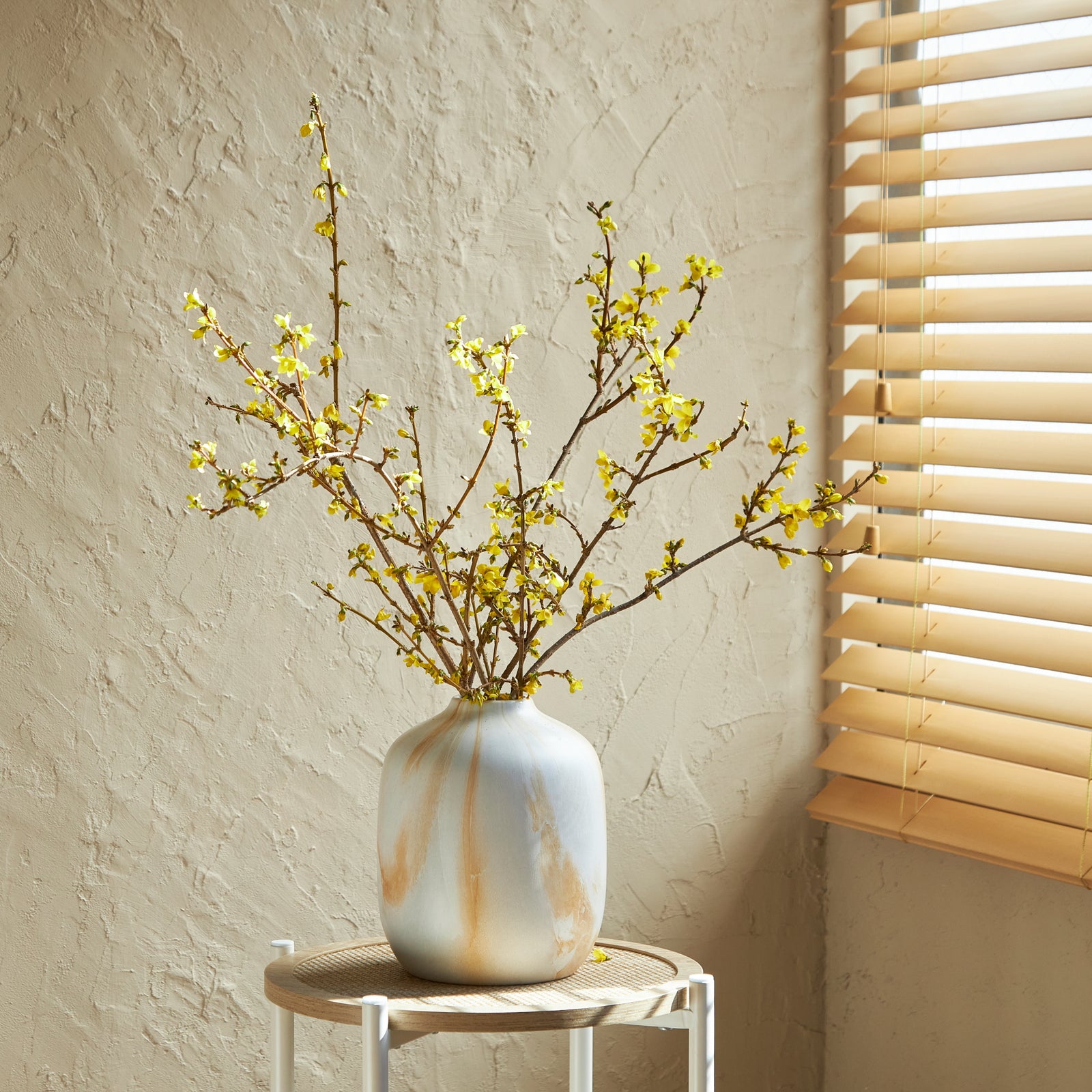 KASUMI ｜ ニュアンスある表情の枝もの花器