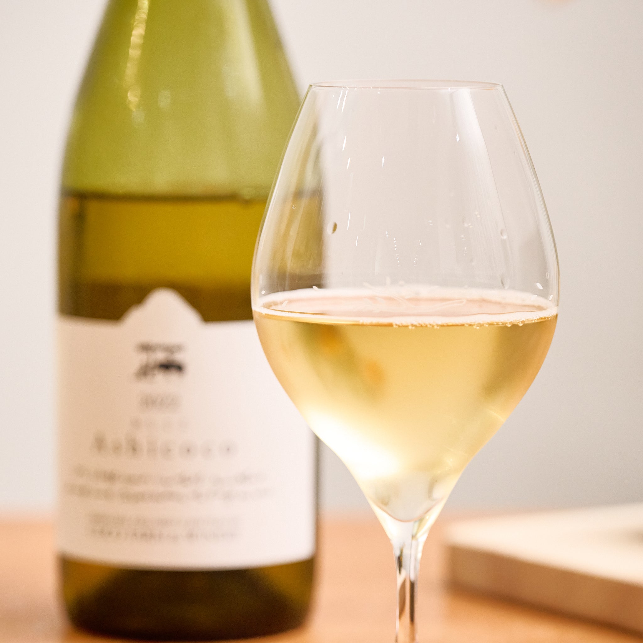 2024 Ashicoco ｜ 日本固有ぶどうで丁寧に造られたフルーティな白ワイン