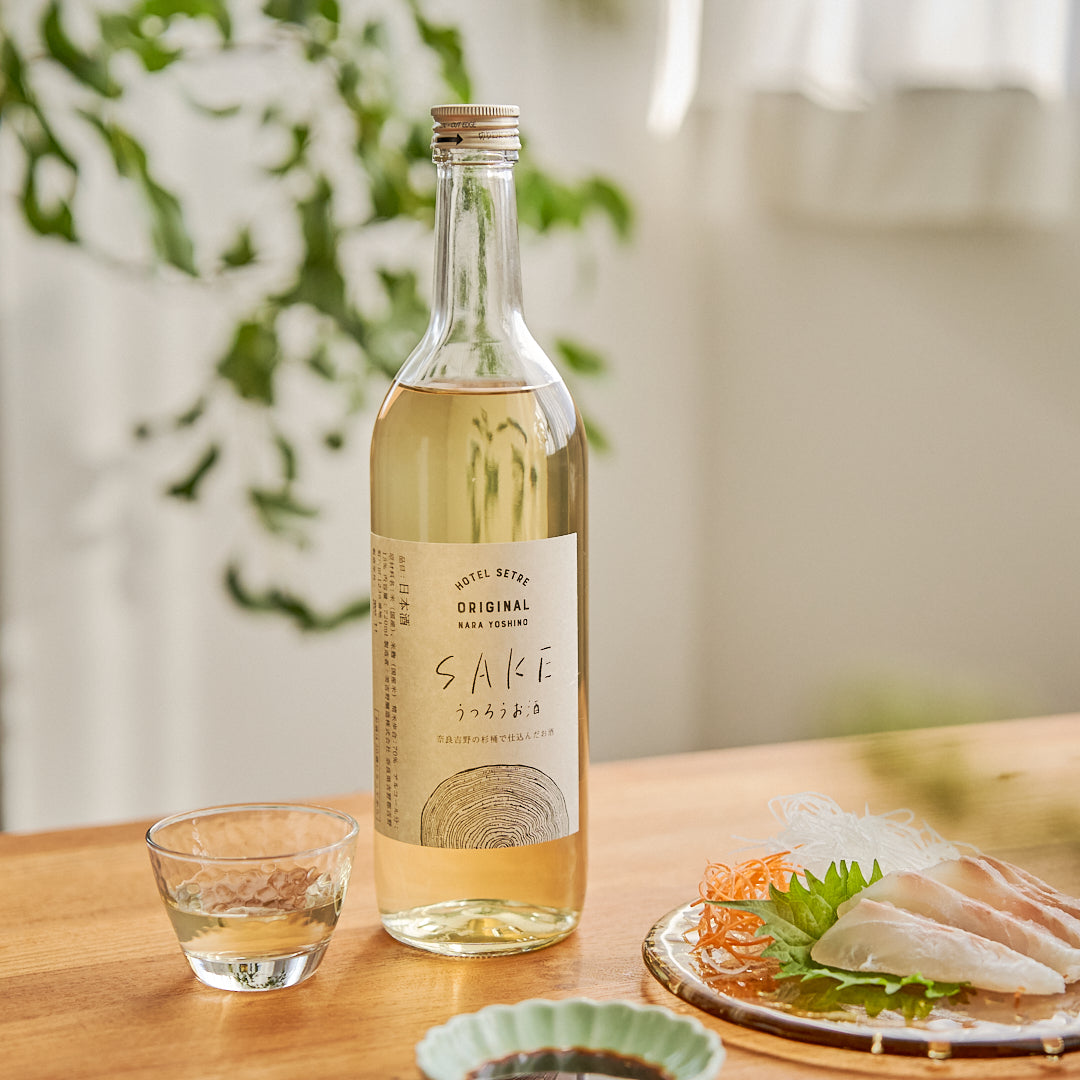 日本酒うつろうお酒と美味しそうな鯛の刺し身