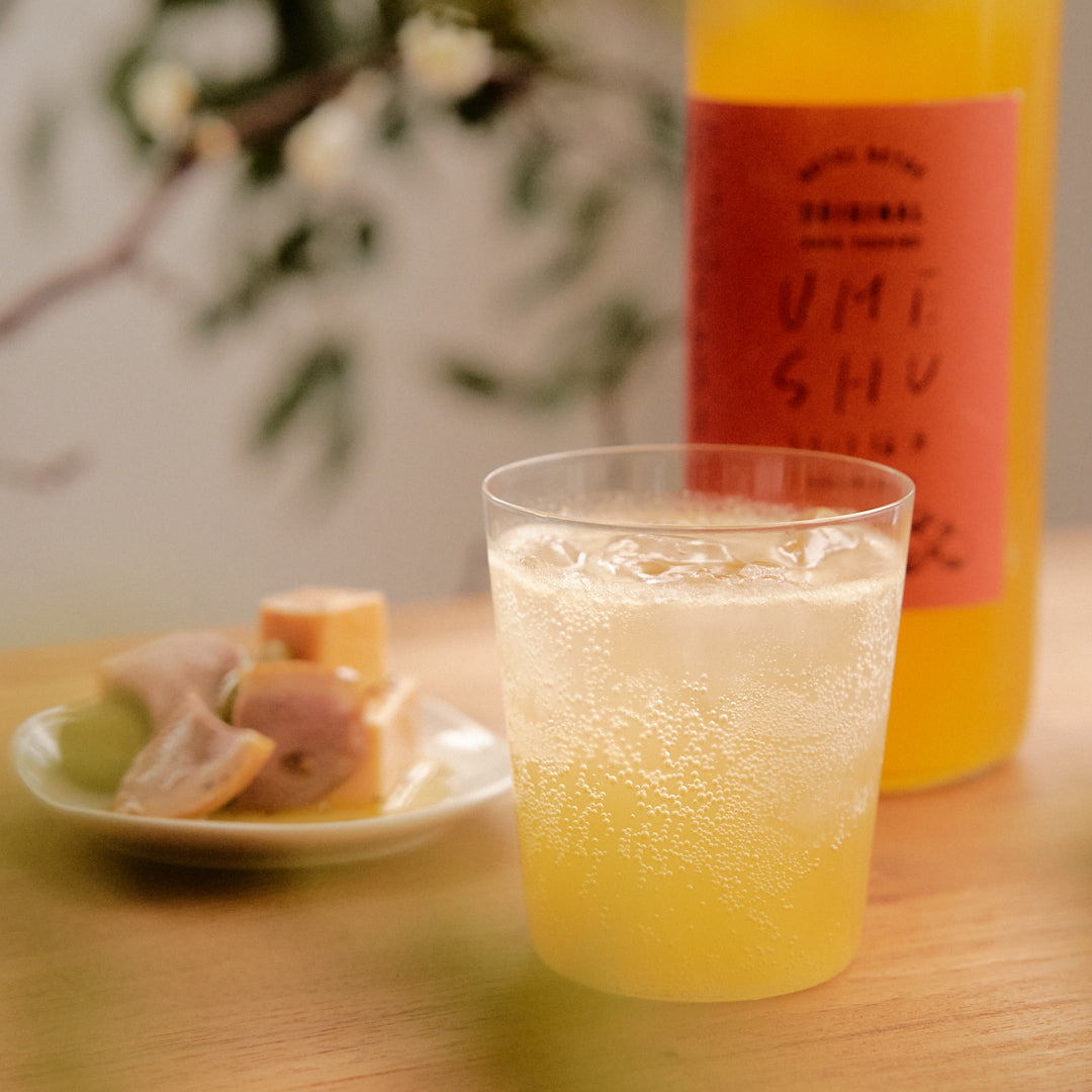 とろっと梅酒とチーズと鴨のハムとオリーブのおつまみ